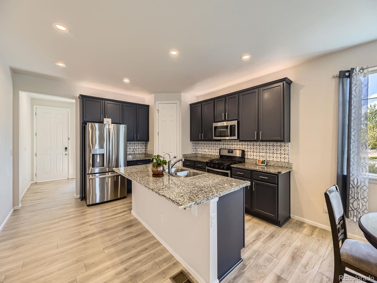 MLS Image #4 for 917  white leaf circle,castle rock, Colorado