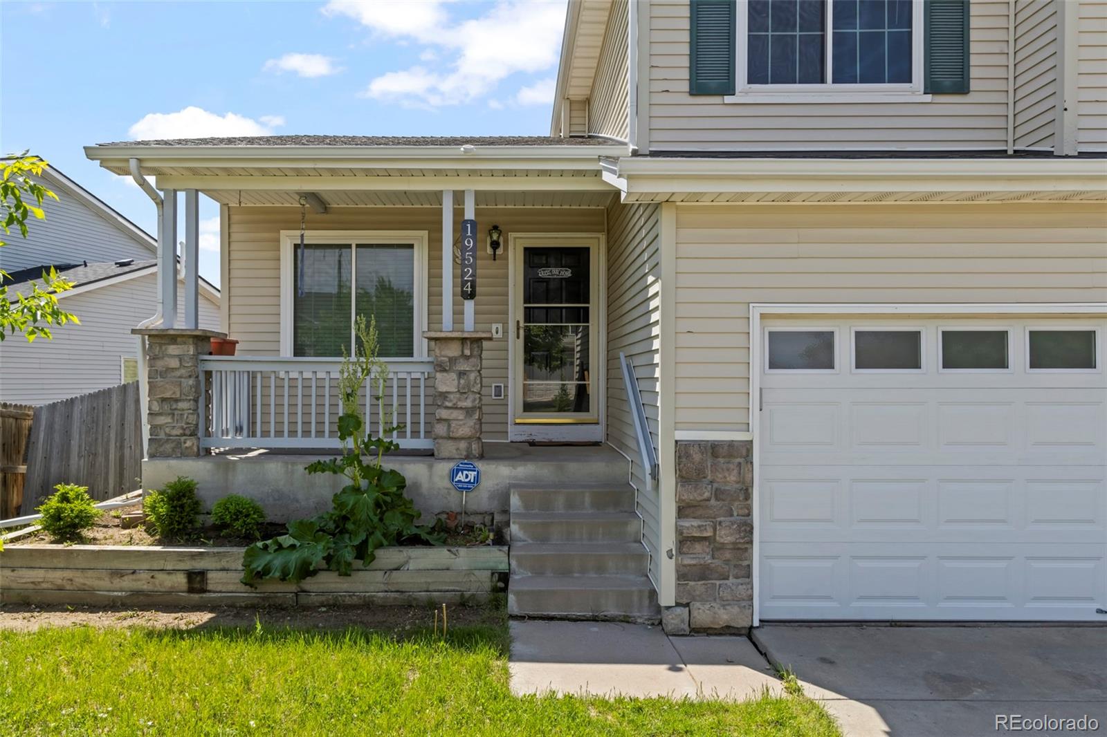 MLS Image #1 for 19524  montview drive,aurora, Colorado