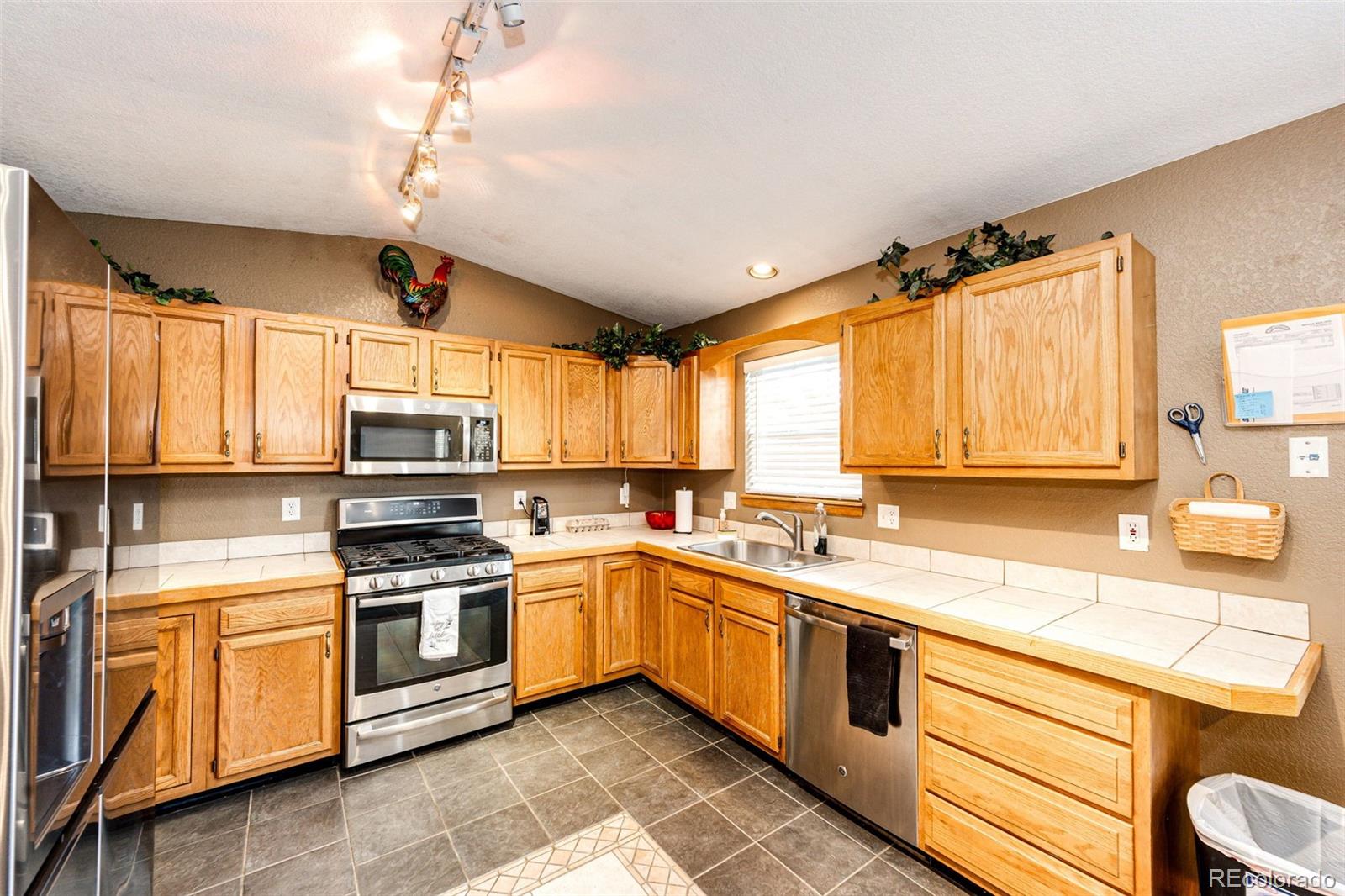MLS Image #6 for 43388  somerset court,elizabeth, Colorado