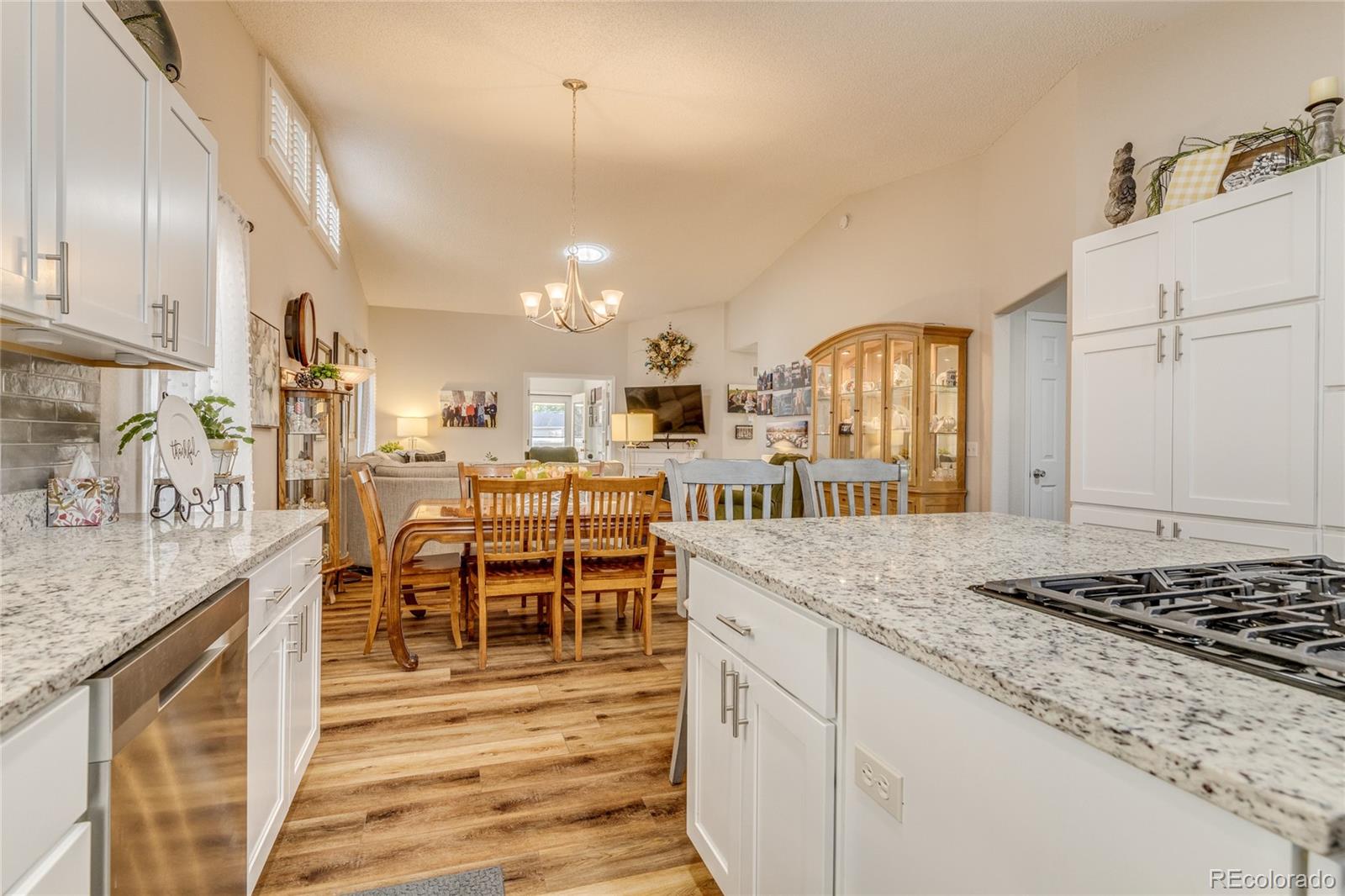 MLS Image #7 for 1412  seasons grove,colorado springs, Colorado