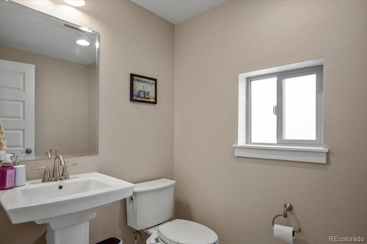 MLS Image #12 for 2521  moline street,aurora, Colorado