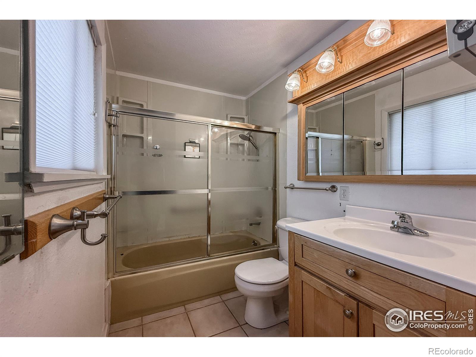 MLS Image #13 for 1241  river glen way,berthoud, Colorado