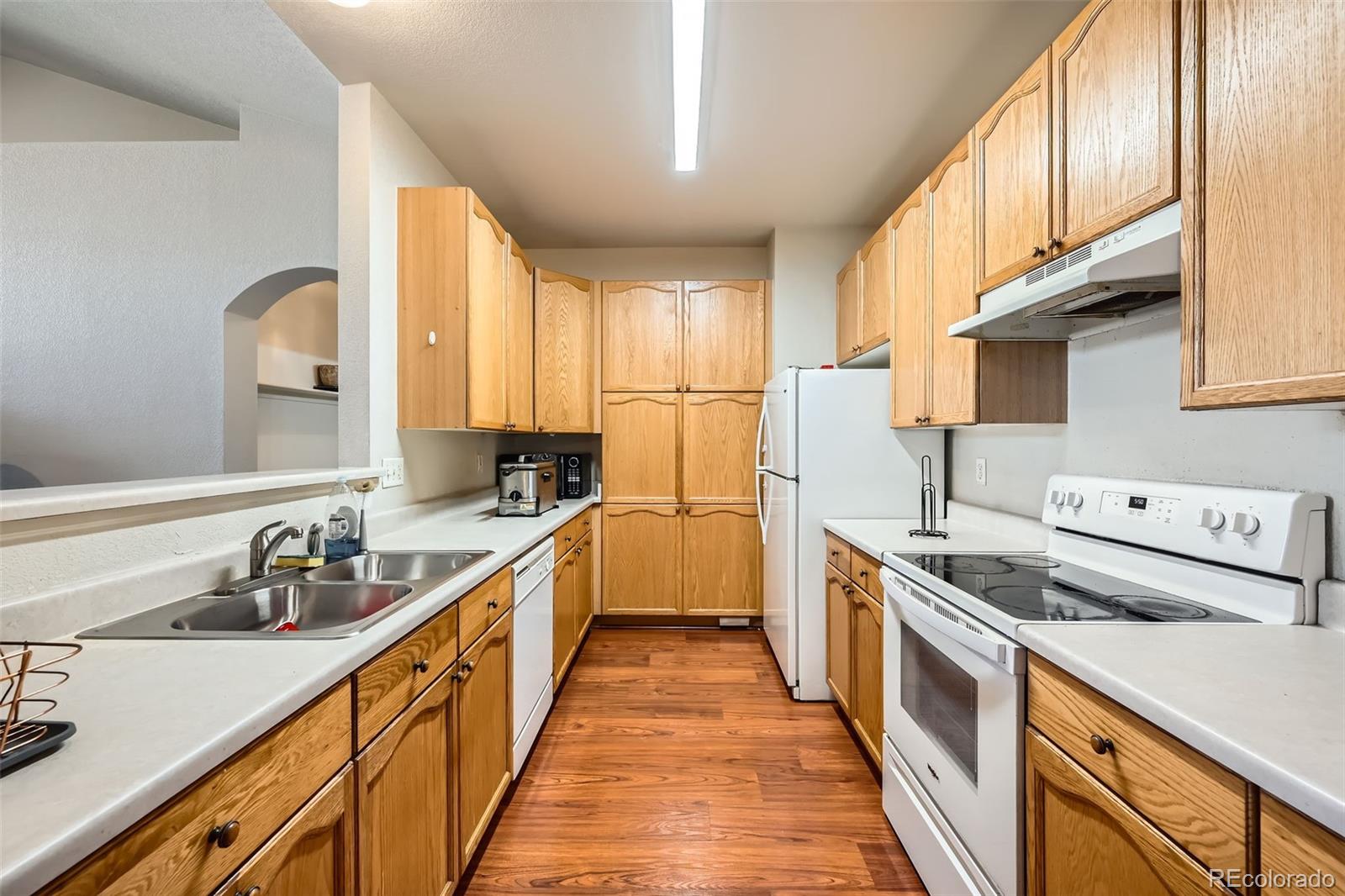 MLS Image #4 for 14221 e 1st drive,aurora, Colorado