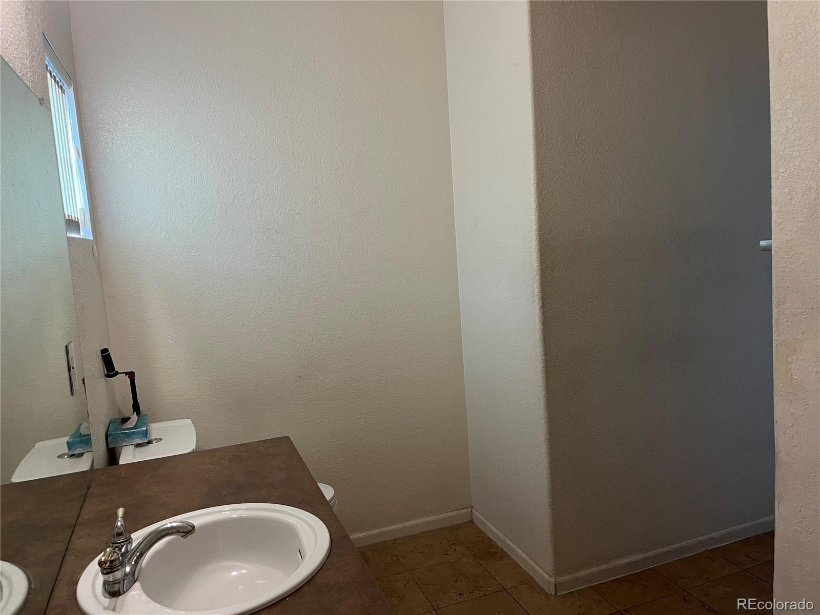 MLS Image #14 for 14400  albrook drive,denver, Colorado