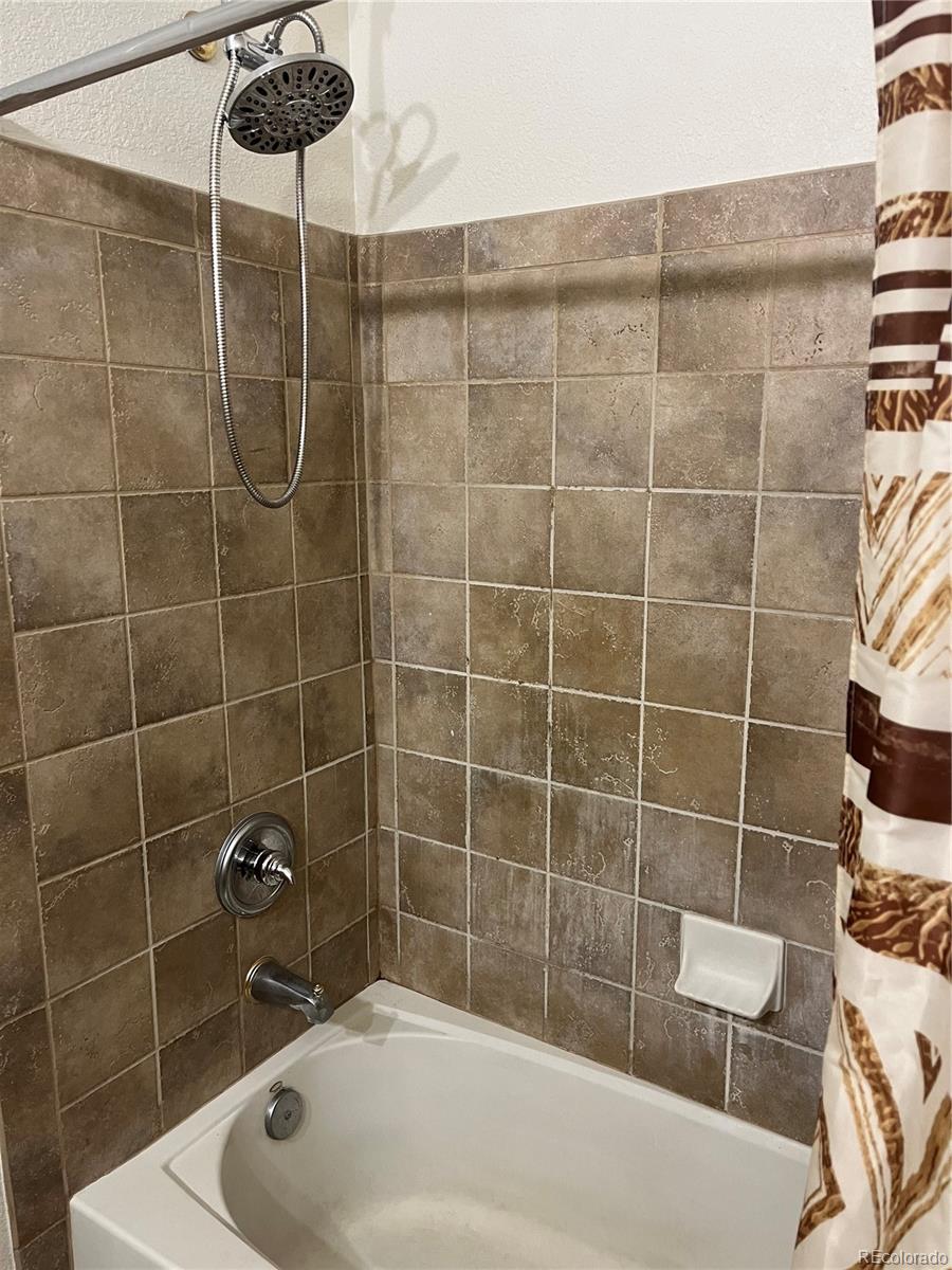 MLS Image #18 for 14400  albrook drive,denver, Colorado