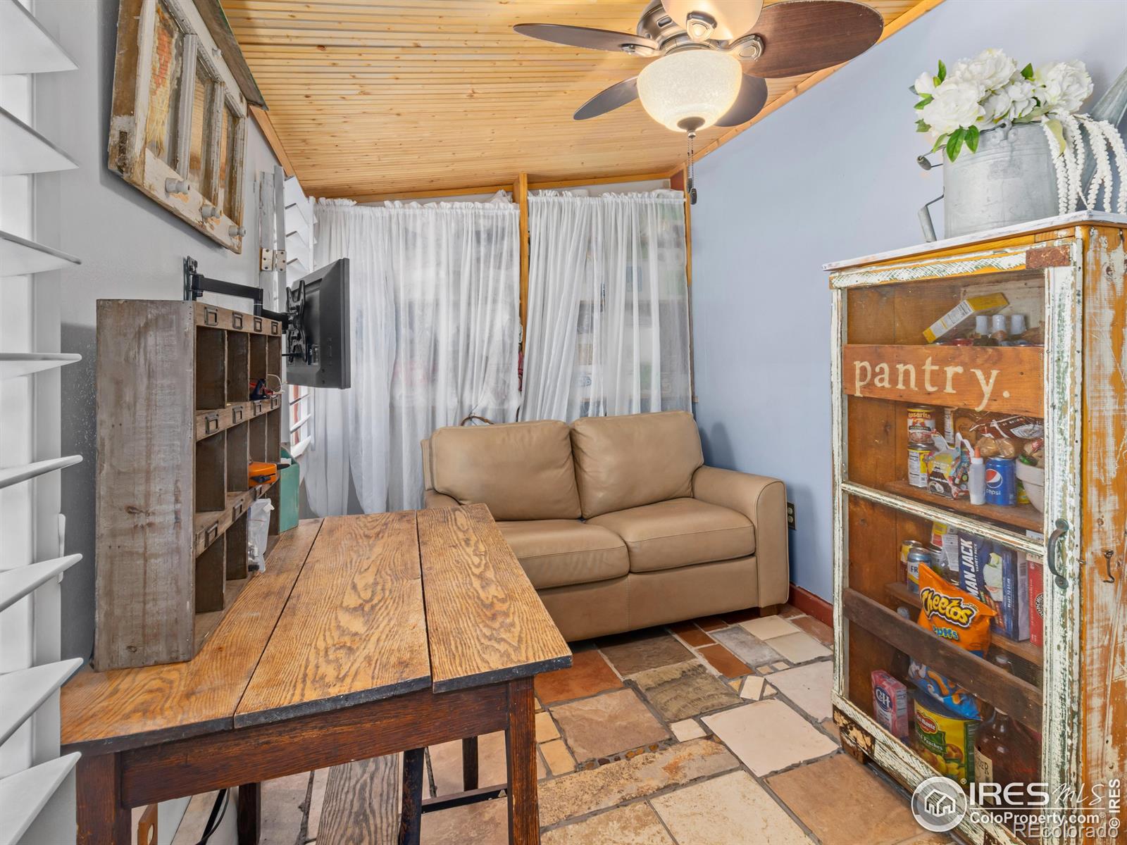 MLS Image #11 for 241  south court,estes park, Colorado