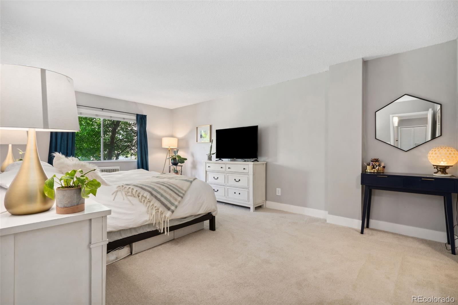 MLS Image #17 for 7040 e girard avenue,denver, Colorado