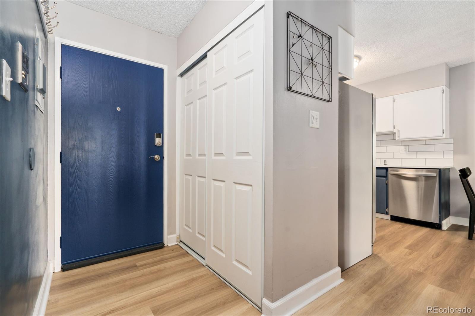 MLS Image #4 for 7040 e girard avenue,denver, Colorado