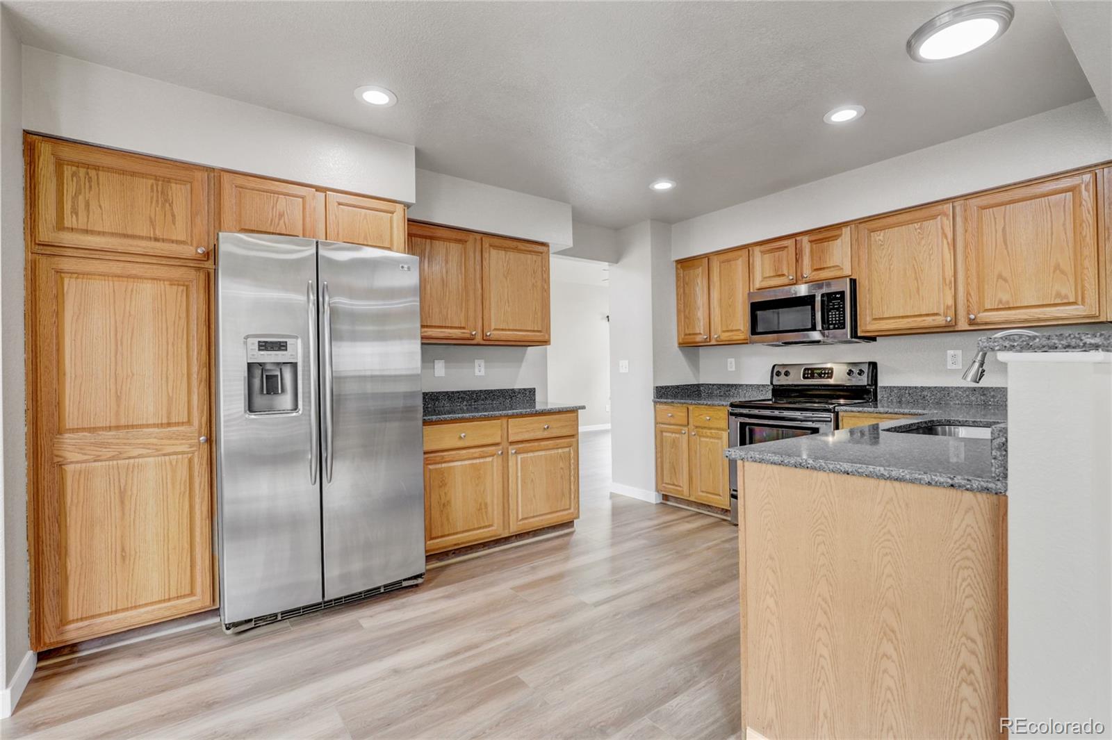MLS Image #3 for 6735 w 97th circle,westminster, Colorado
