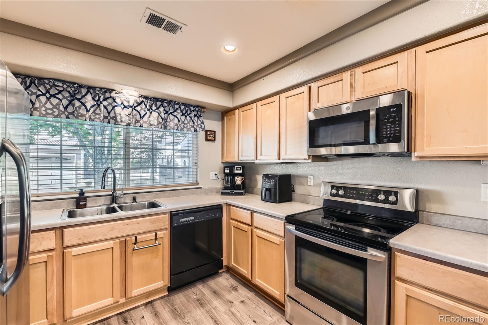 MLS Image #8 for 20000  mitchell place,denver, Colorado