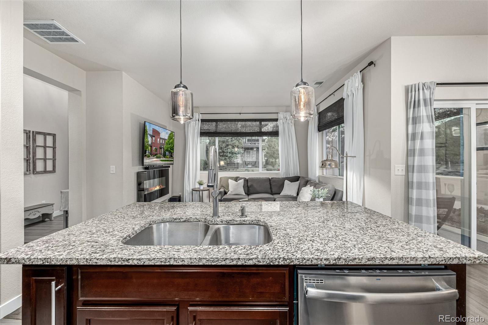 MLS Image #12 for 2110 w 67th place,denver, Colorado