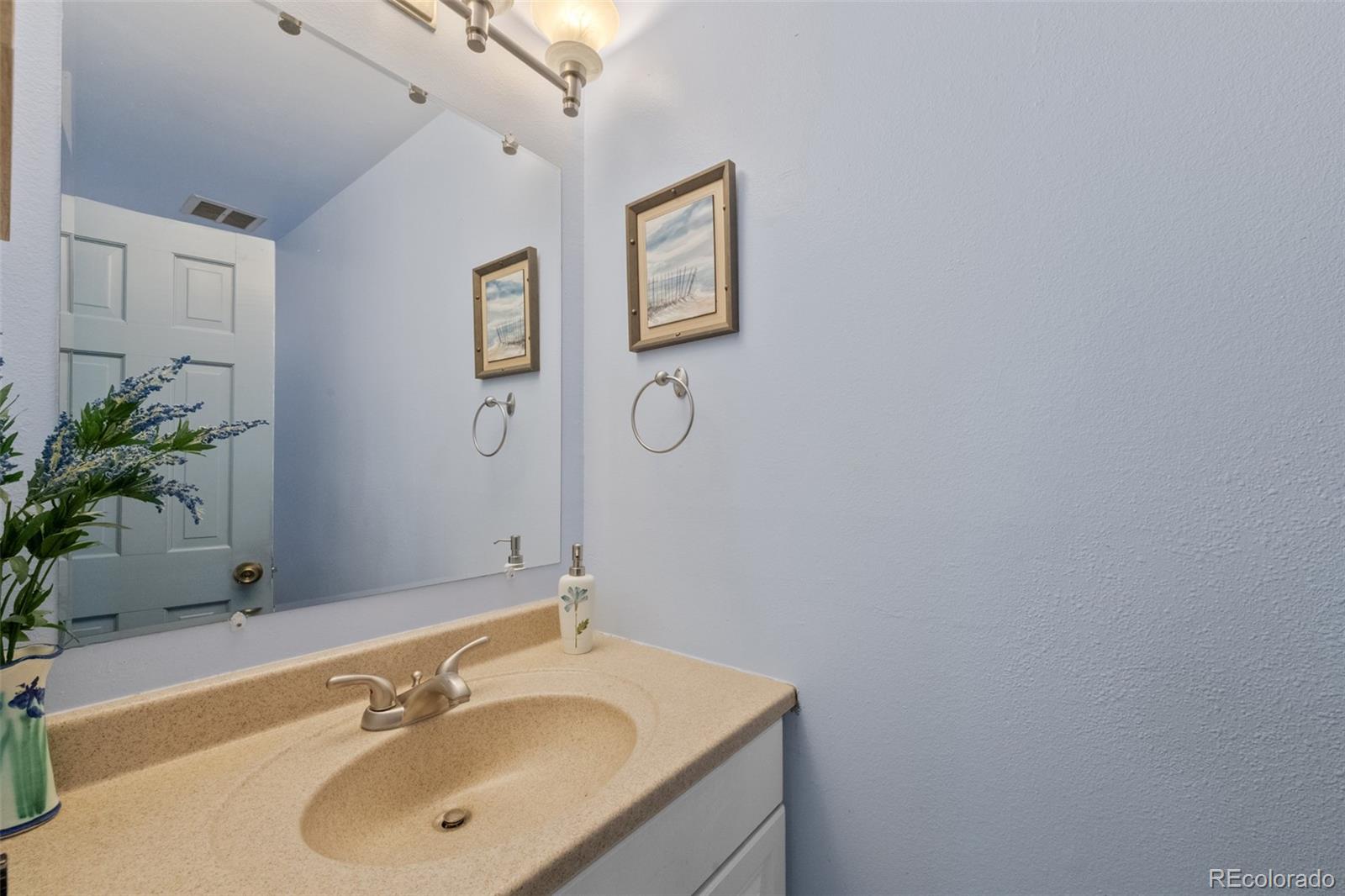 MLS Image #11 for 7659 s rosemary circle,centennial, Colorado