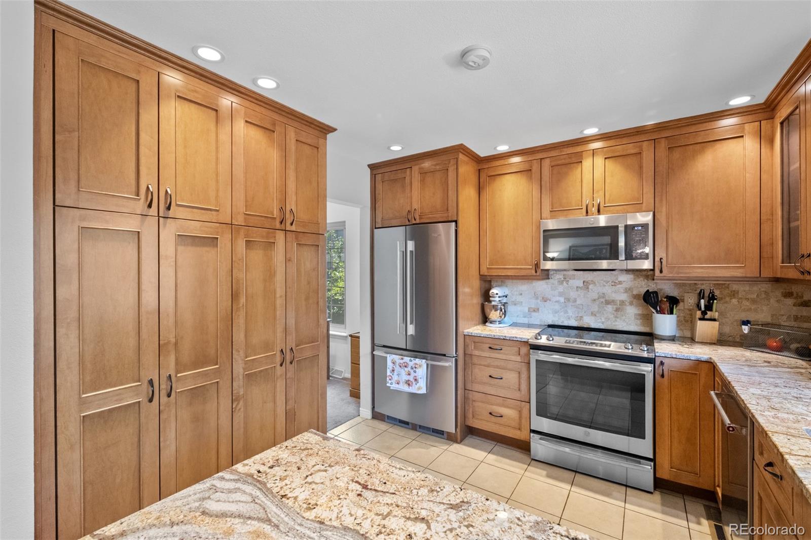 MLS Image #7 for 7659 s rosemary circle,centennial, Colorado