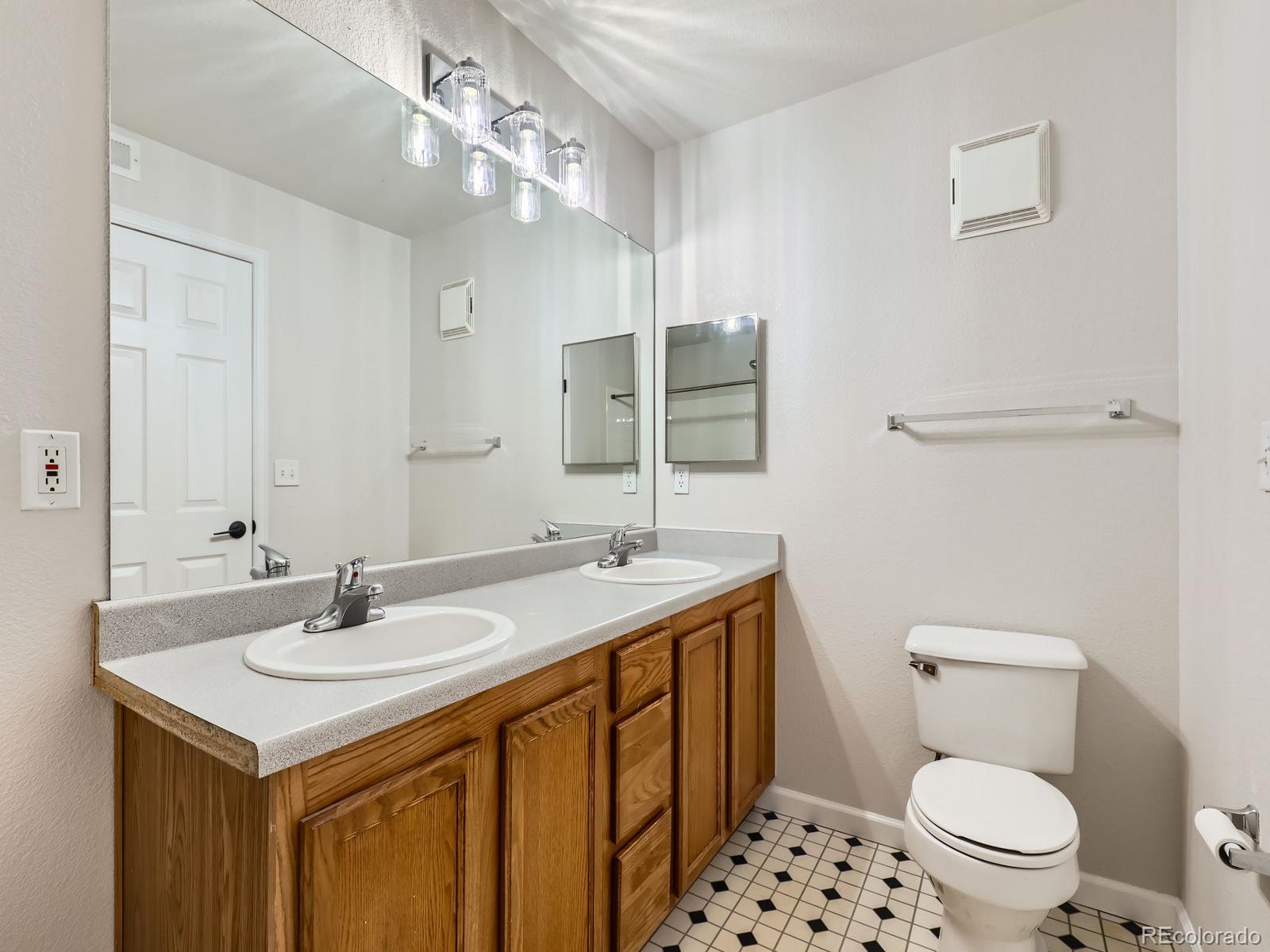 MLS Image #10 for 5705 n genoa way,aurora, Colorado
