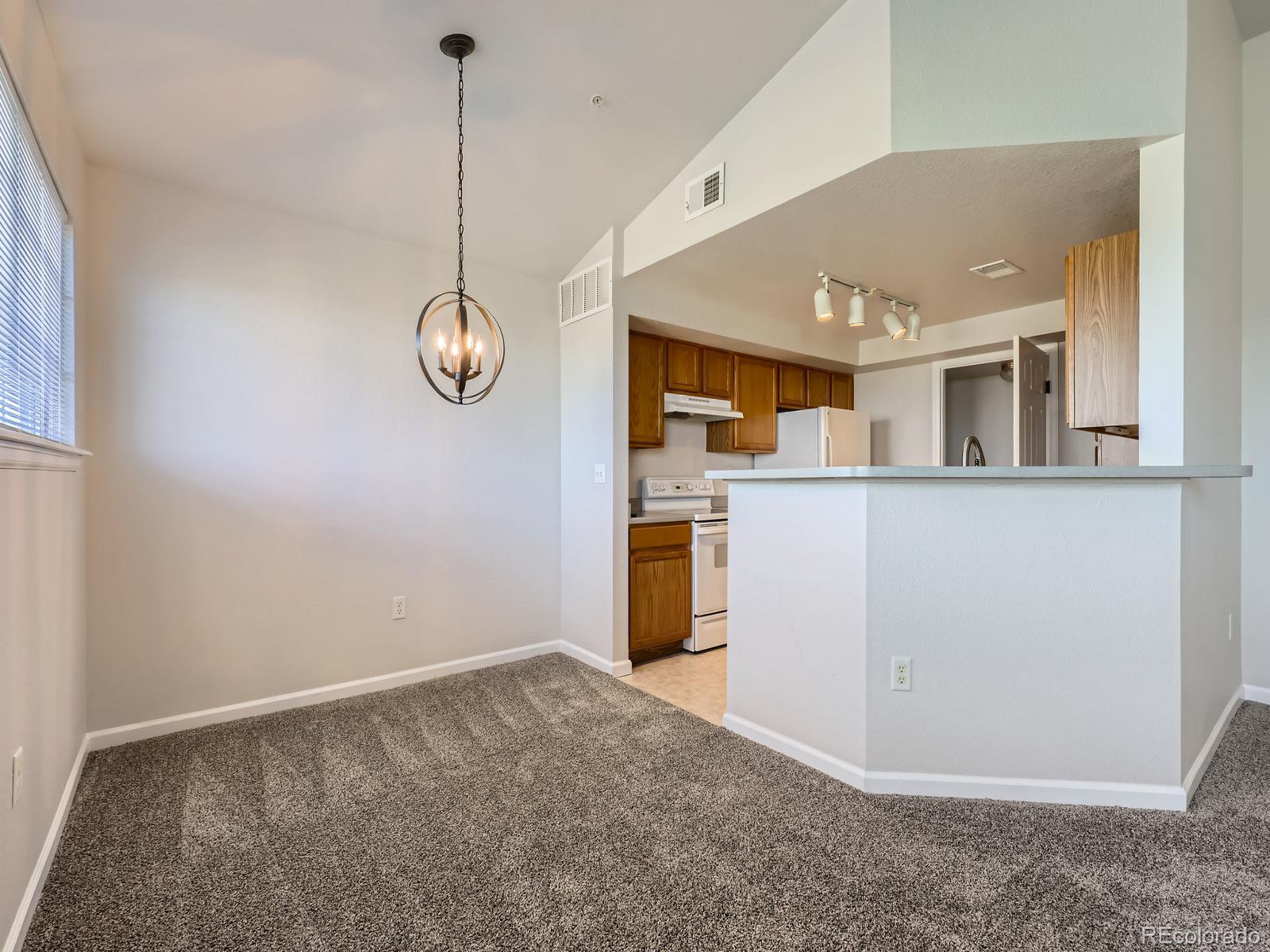 MLS Image #3 for 5705 n genoa way,aurora, Colorado
