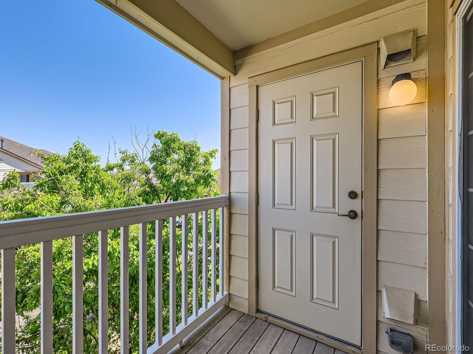 MLS Image #9 for 5705 n genoa way,aurora, Colorado