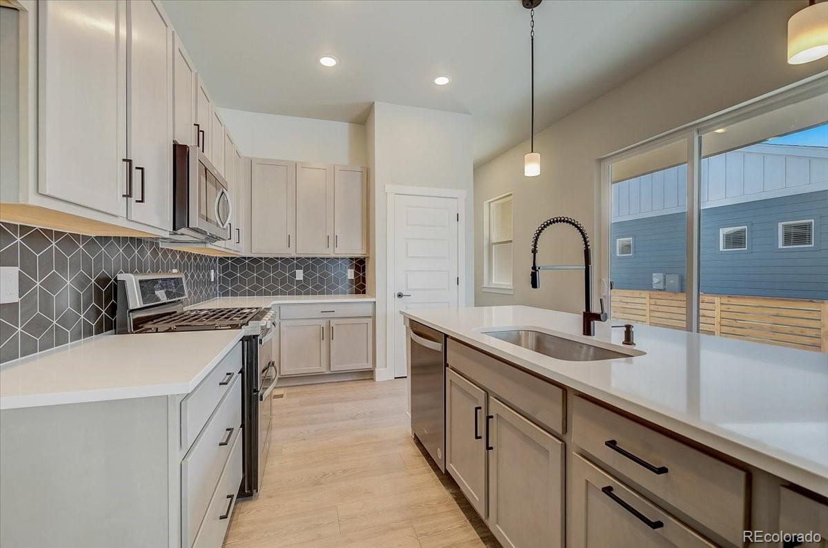 MLS Image #12 for 5962  rendezvous parkway,timnath, Colorado