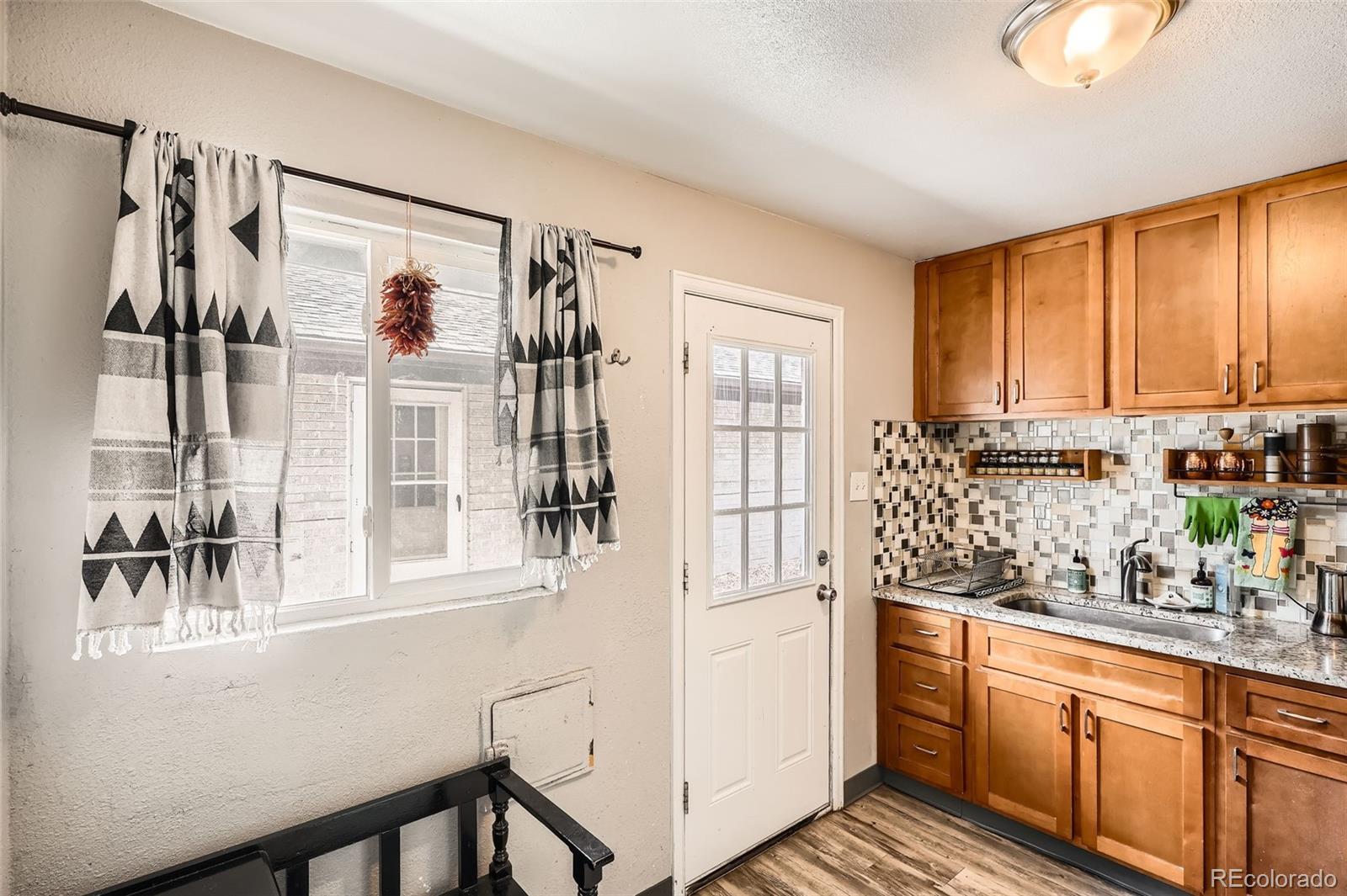 MLS Image #10 for 2955 n gilpin street,denver, Colorado