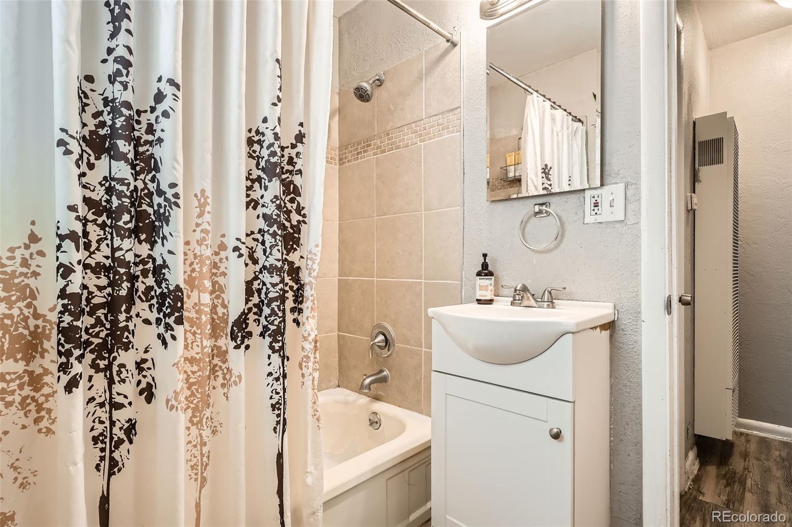 MLS Image #19 for 2955 n gilpin street,denver, Colorado