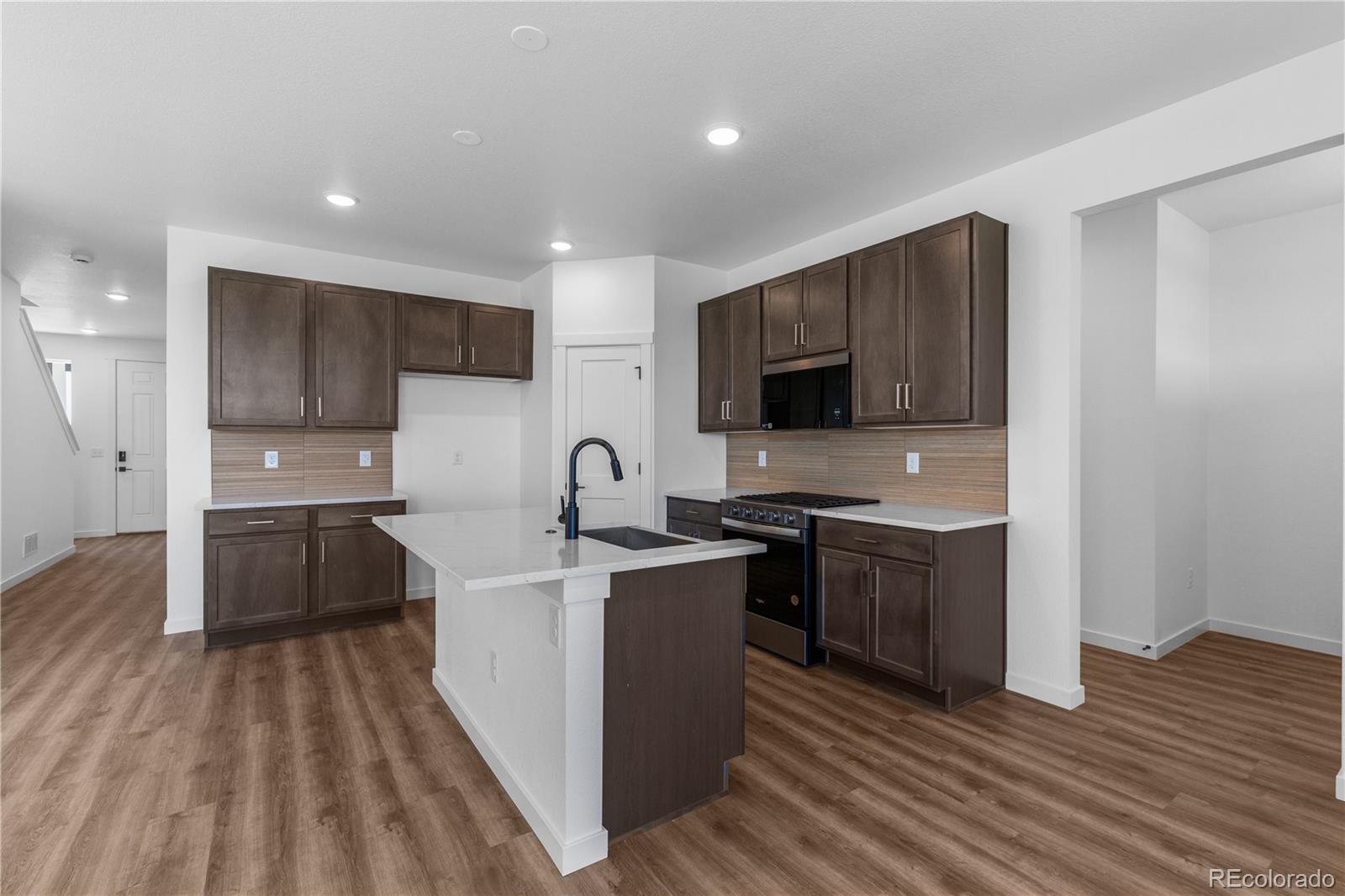 MLS Image #12 for 725  muturu road,johnstown, Colorado
