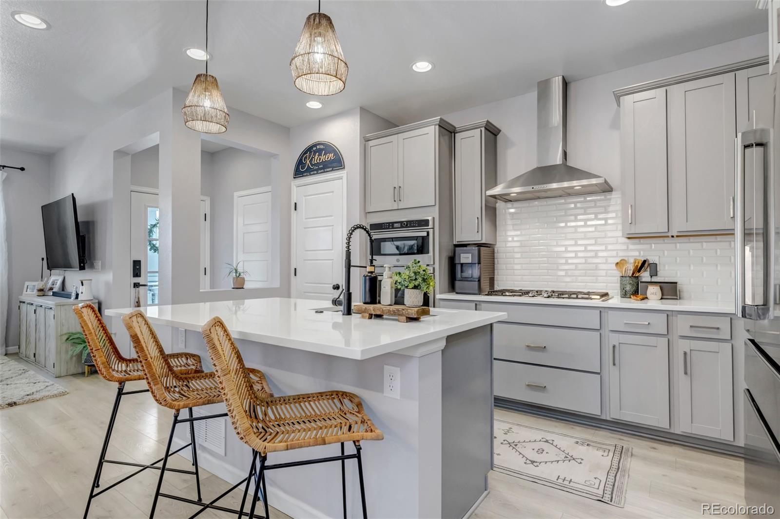 MLS Image #11 for 8049  monte vista circle,littleton, Colorado