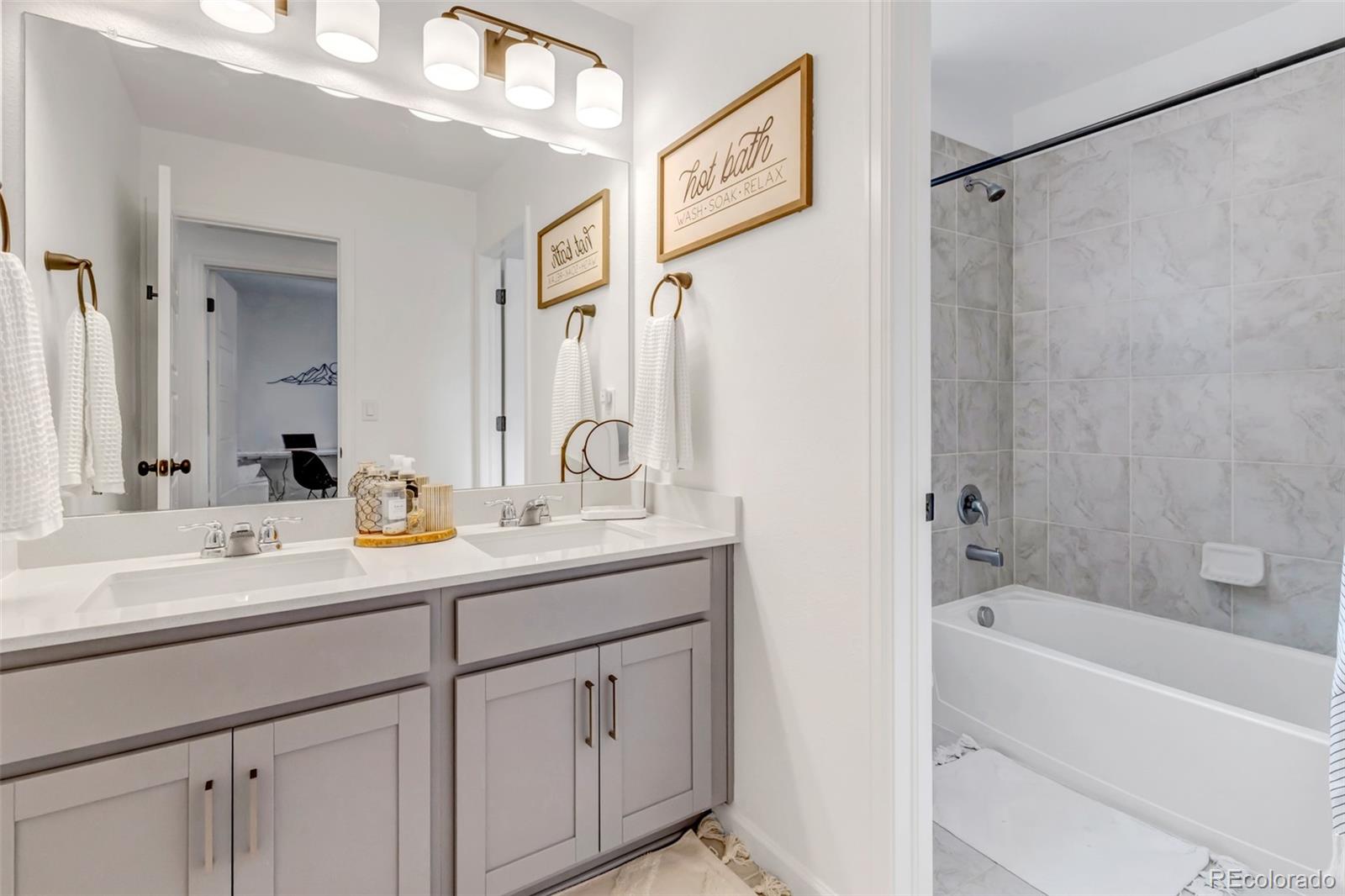 MLS Image #21 for 8049  monte vista circle,littleton, Colorado