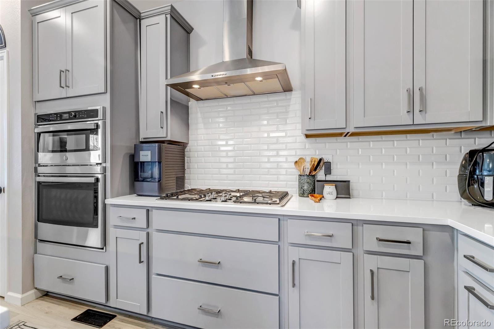 MLS Image #5 for 8049  monte vista circle,littleton, Colorado