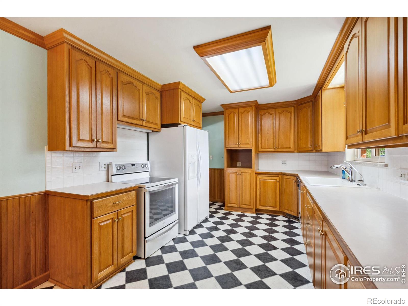 MLS Image #10 for 1320  lory street,fort collins, Colorado