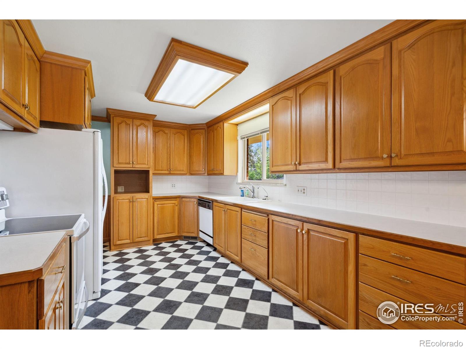 MLS Image #9 for 1320  lory street,fort collins, Colorado