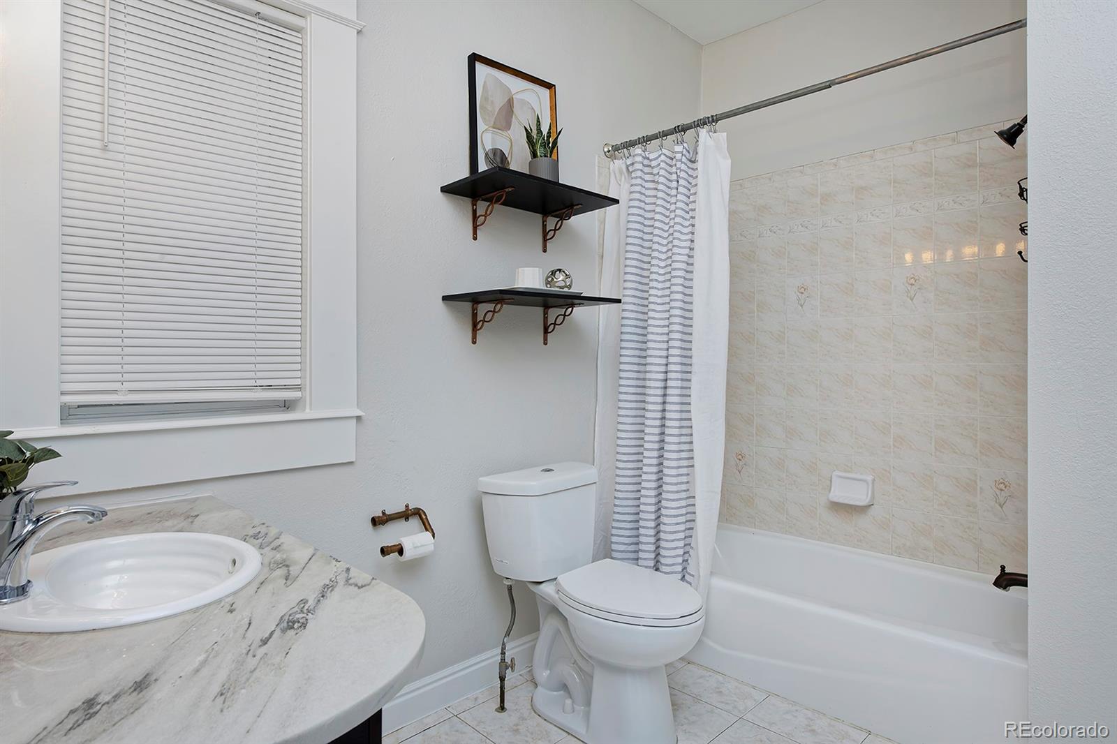 MLS Image #11 for 2424 n clay street,denver, Colorado