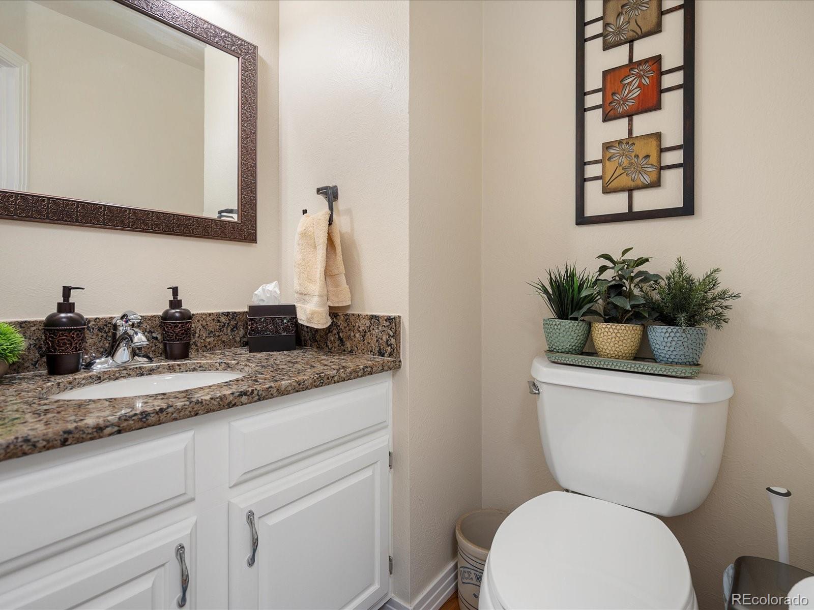 MLS Image #11 for 5006 s nelson street,littleton, Colorado