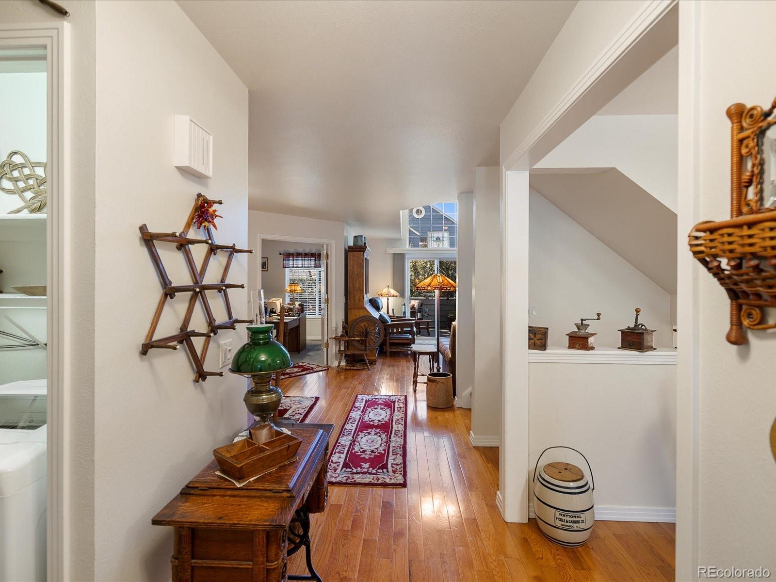 MLS Image #4 for 5006 s nelson street,littleton, Colorado