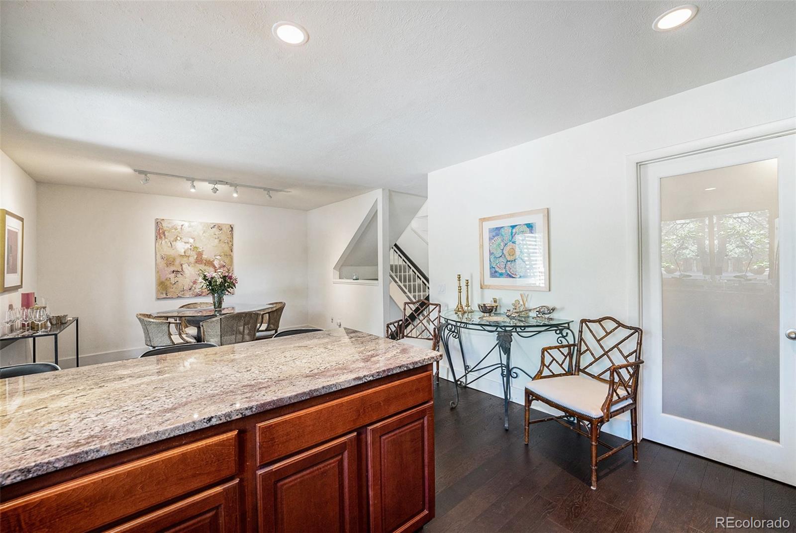 MLS Image #10 for 1050 s monaco parkway,denver, Colorado