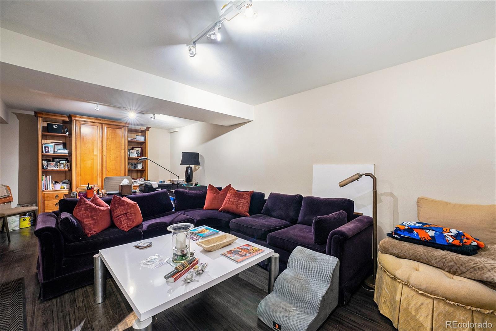 MLS Image #20 for 1050 s monaco parkway,denver, Colorado