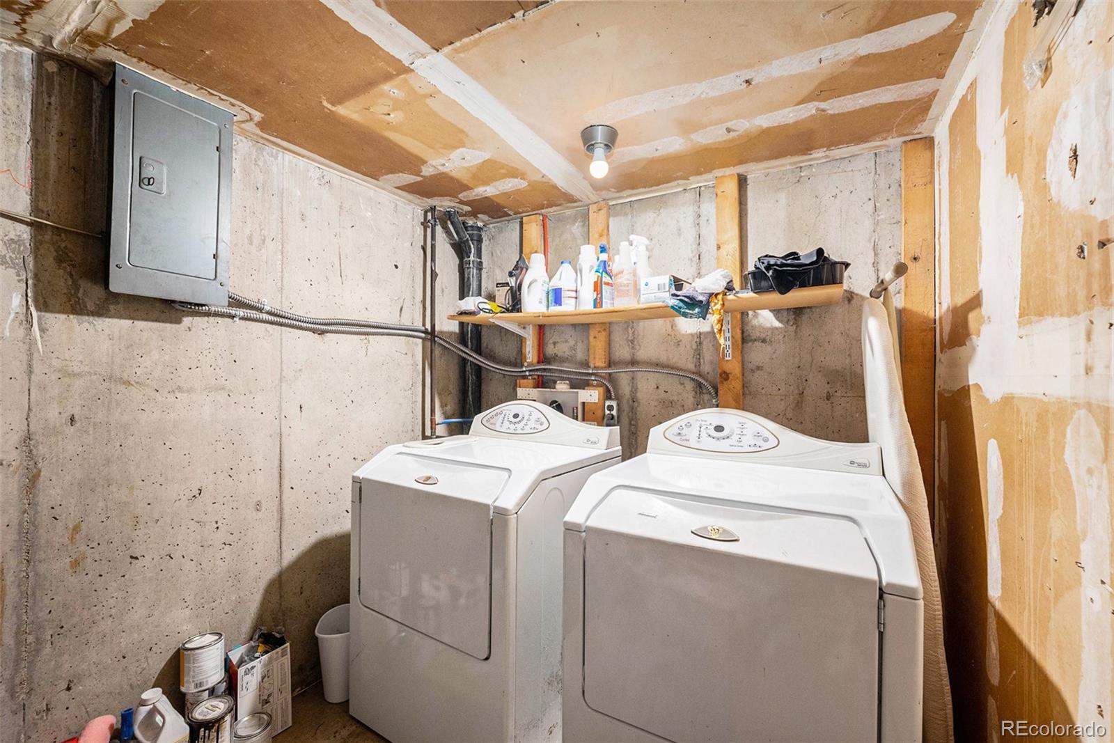 MLS Image #21 for 1050 s monaco parkway,denver, Colorado