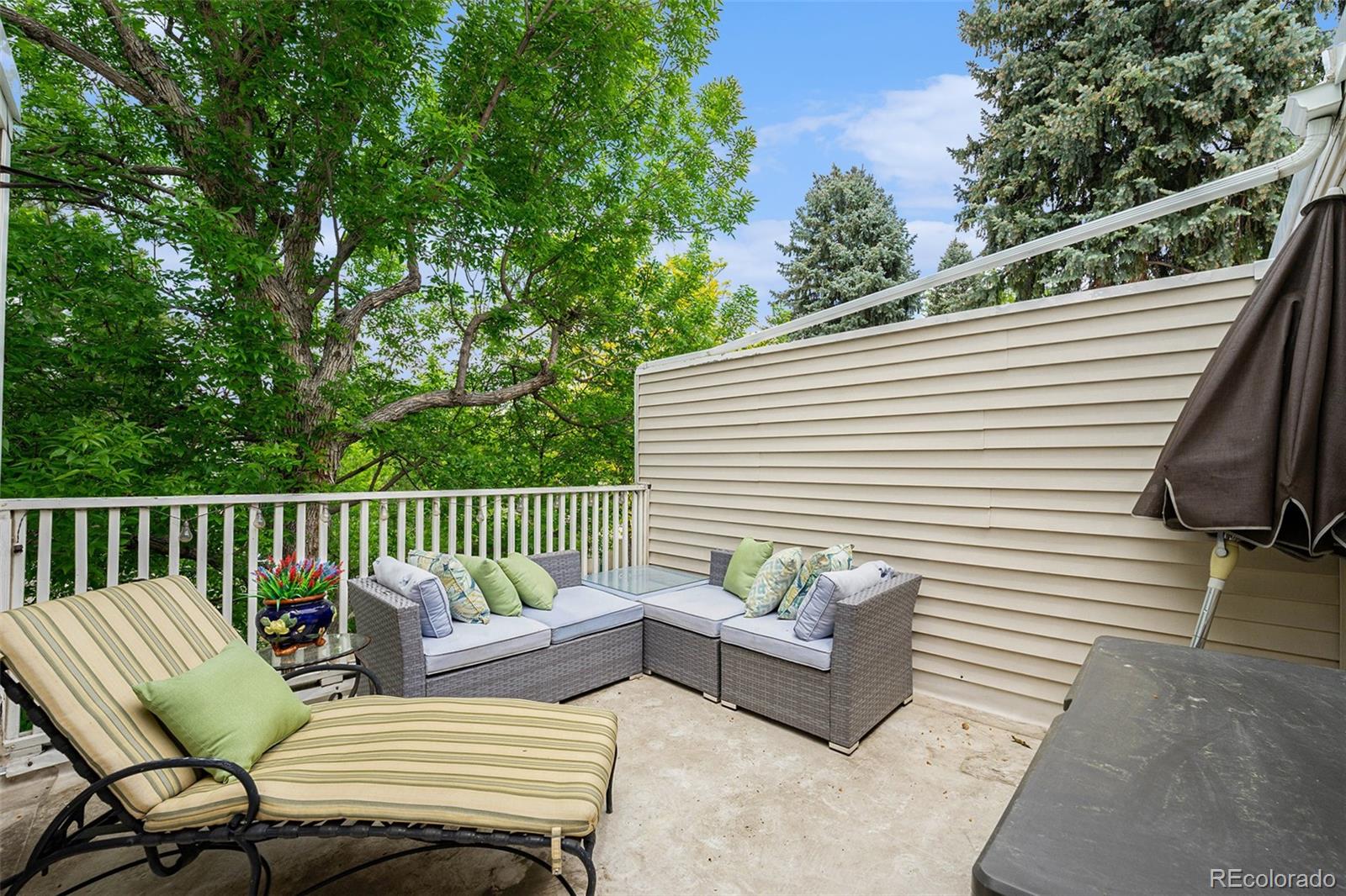 MLS Image #23 for 1050 s monaco parkway,denver, Colorado
