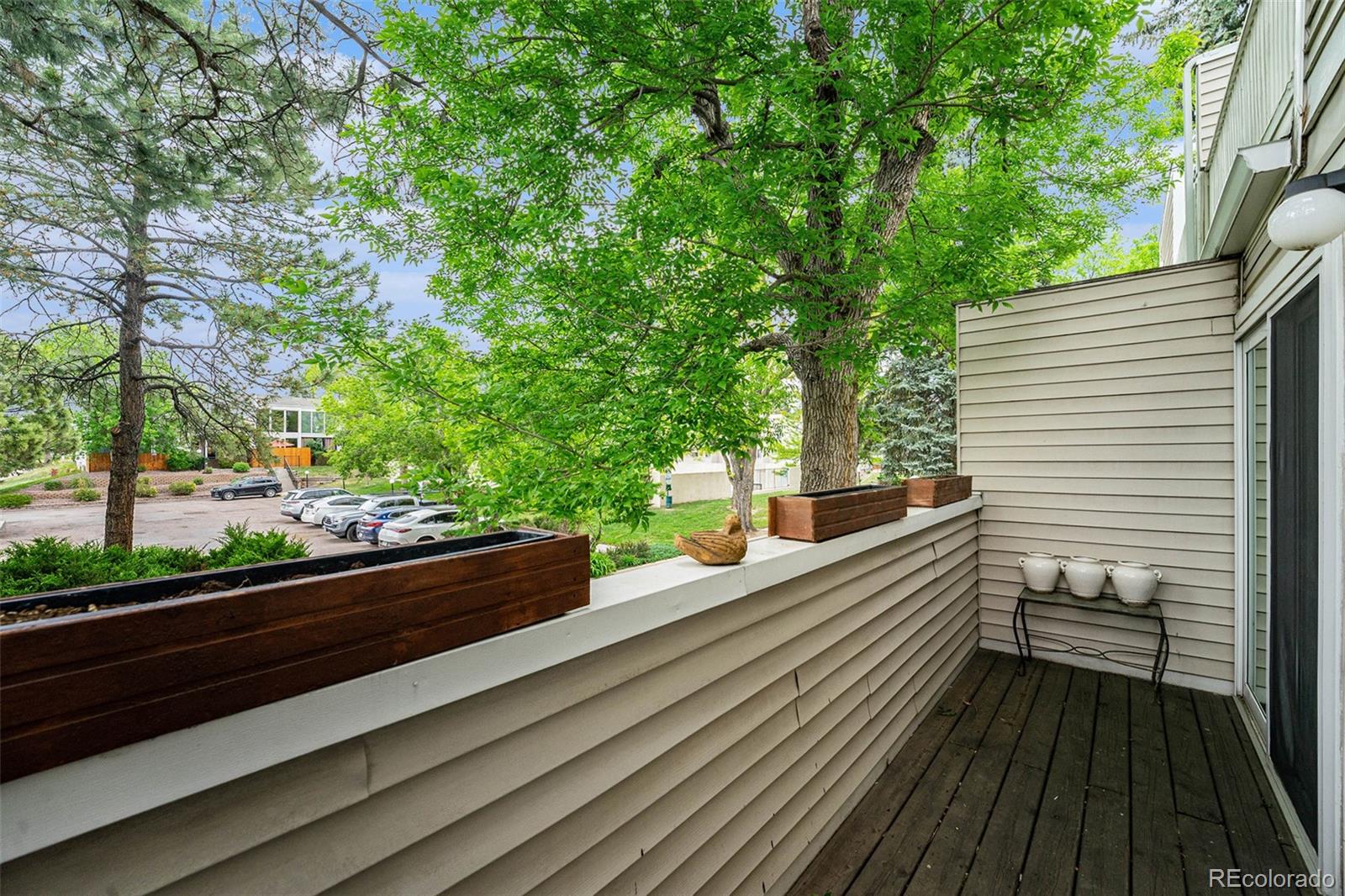 MLS Image #24 for 1050 s monaco parkway,denver, Colorado