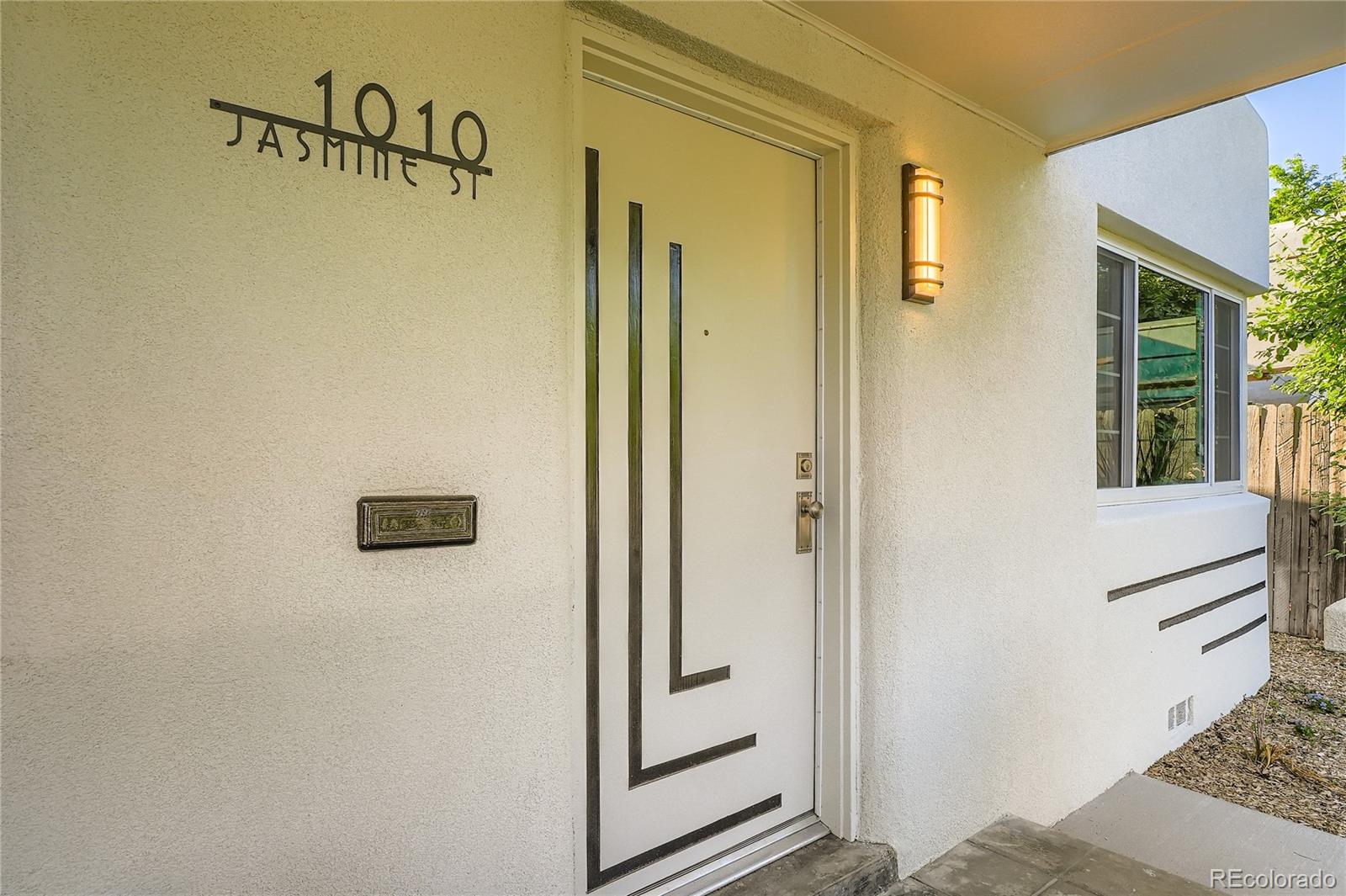MLS Image #2 for 1010 n jasmine street,denver, Colorado