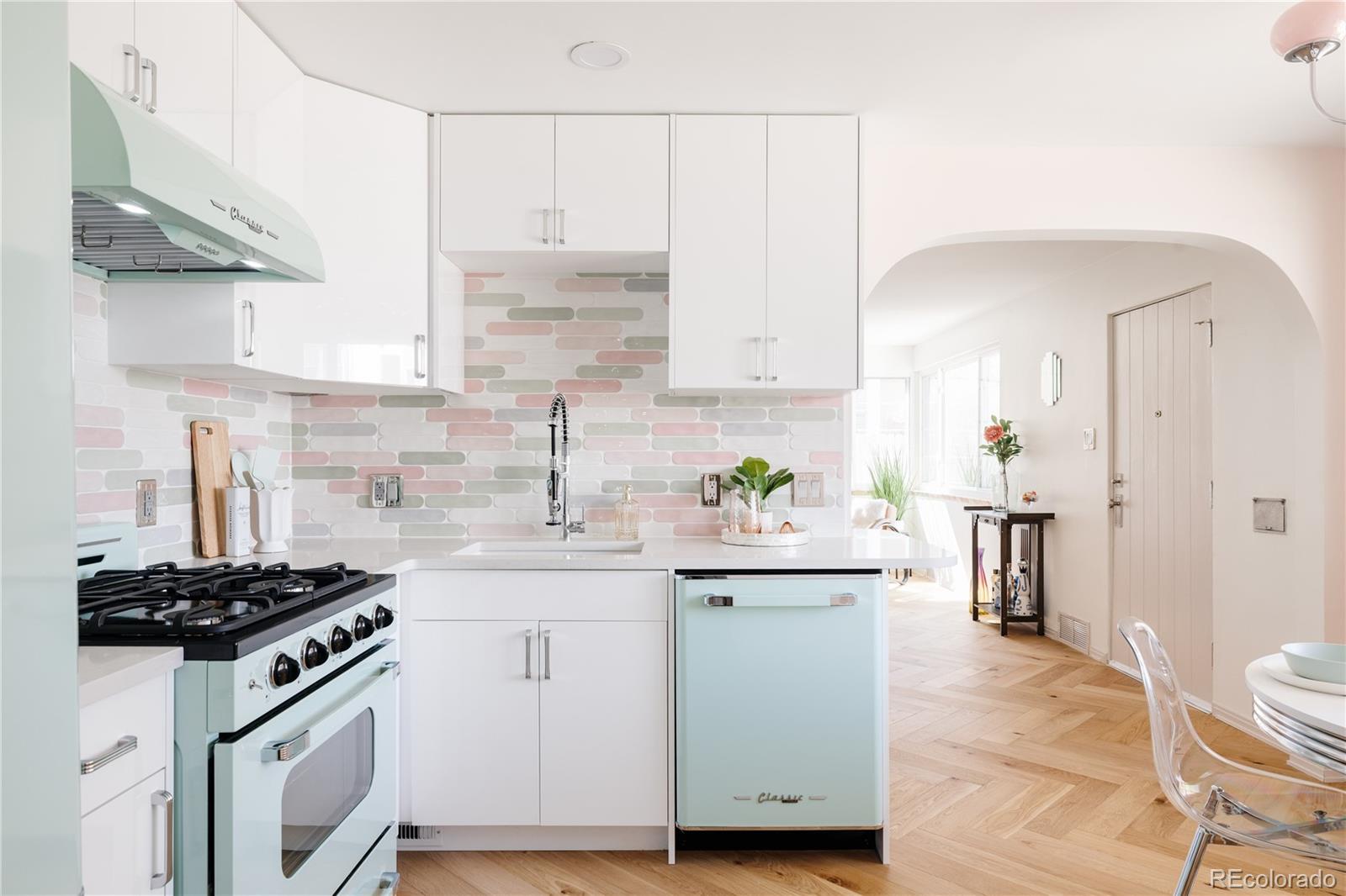 MLS Image #9 for 1010 n jasmine street,denver, Colorado