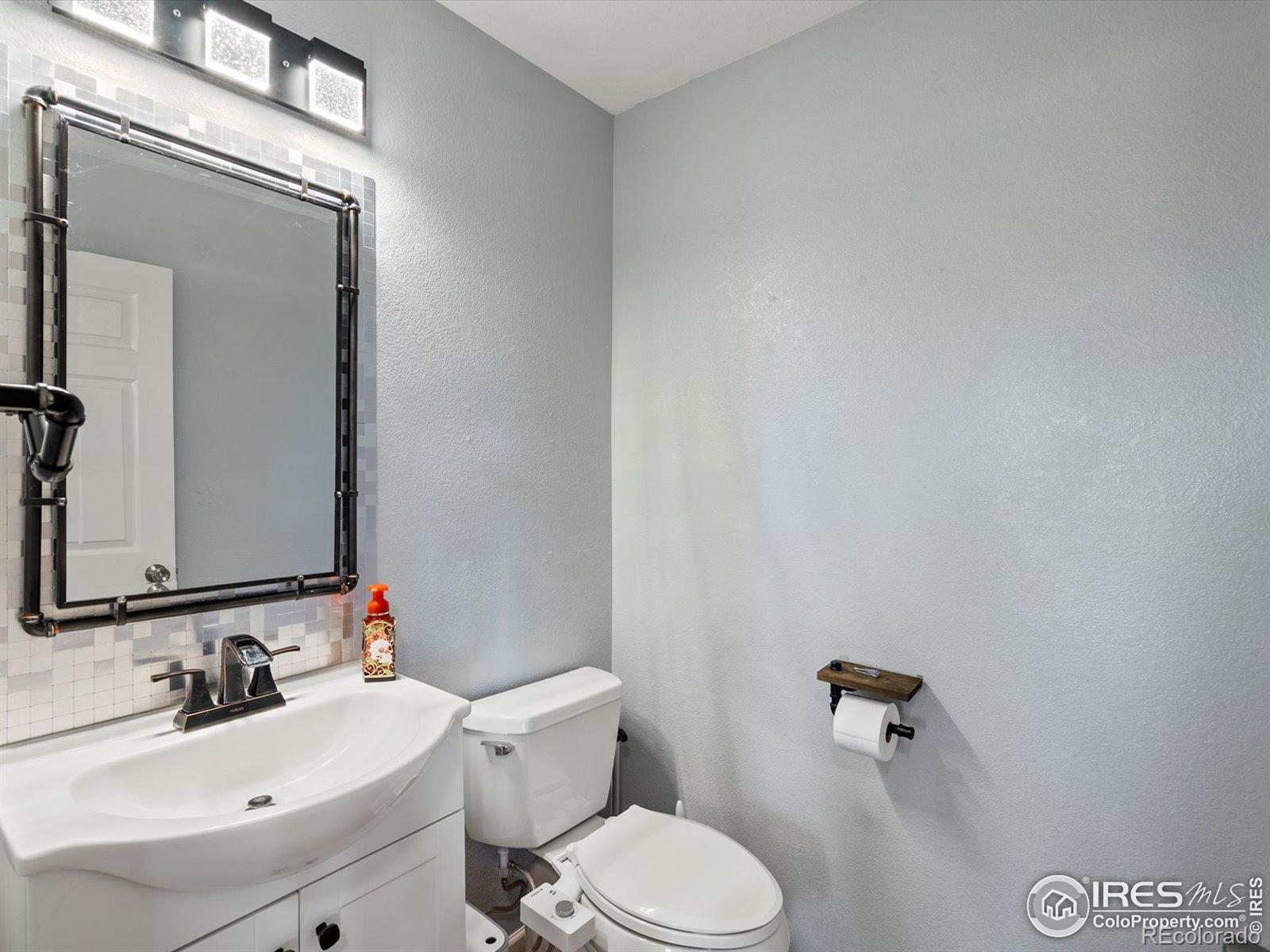 MLS Image #13 for 10553  joplin street,commerce city, Colorado