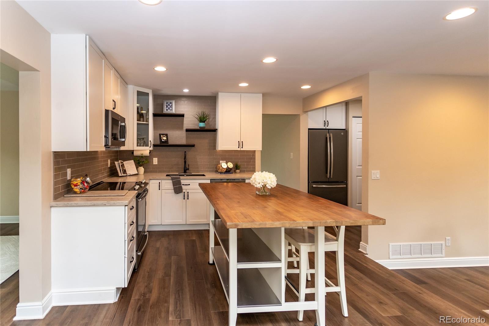 MLS Image #16 for 8160 w phillips avenue,littleton, Colorado