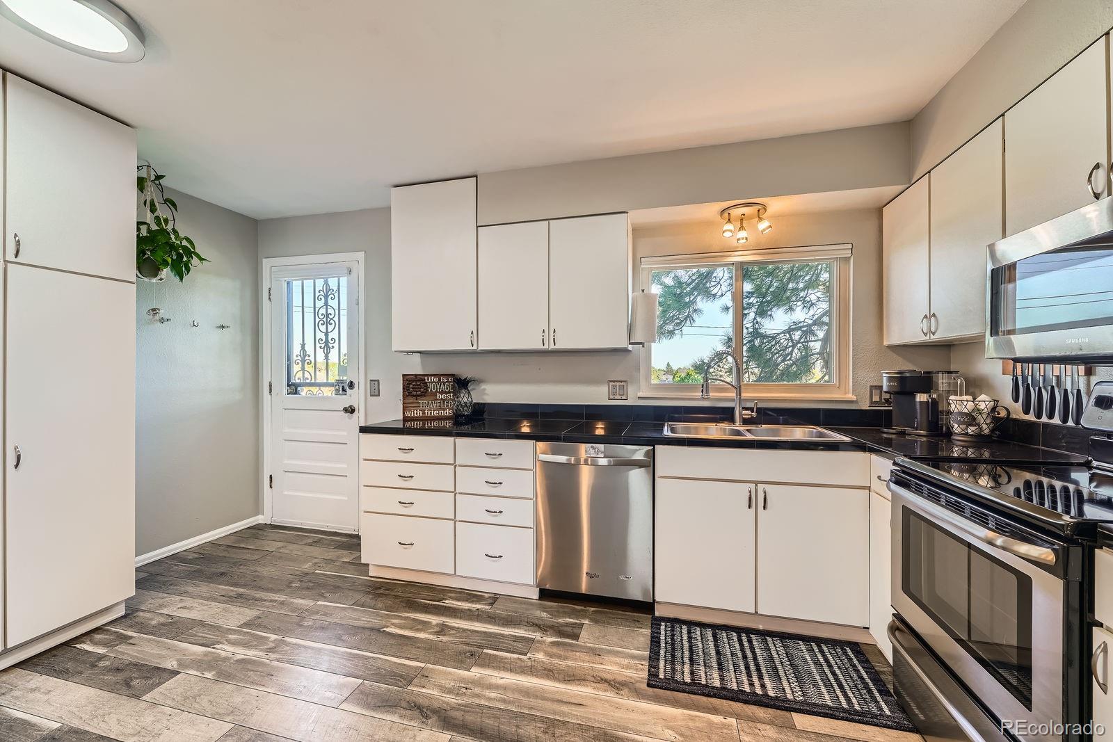 MLS Image #10 for 15531 e jewell place,aurora, Colorado