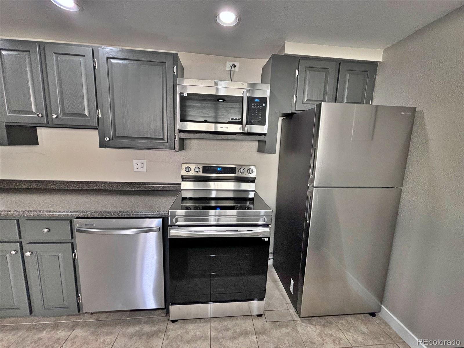 MLS Image #9 for 371 s estes street,lakewood, Colorado