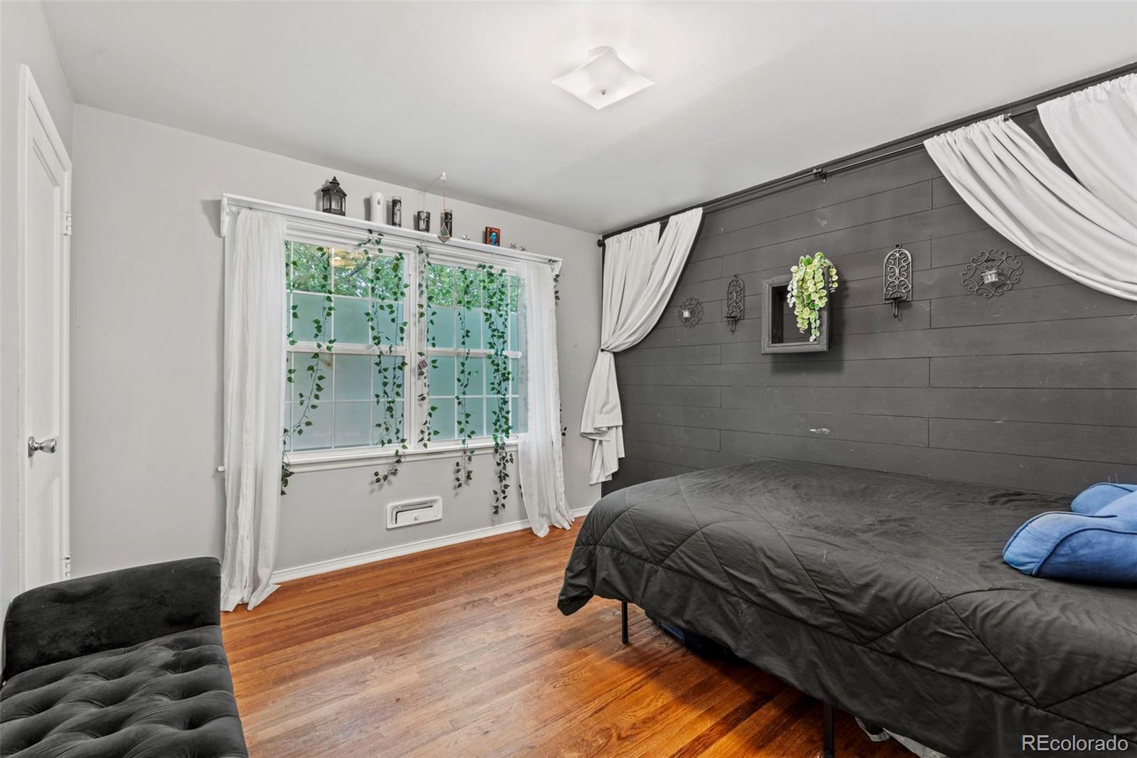MLS Image #9 for 2415 n logan avenue,colorado springs, Colorado