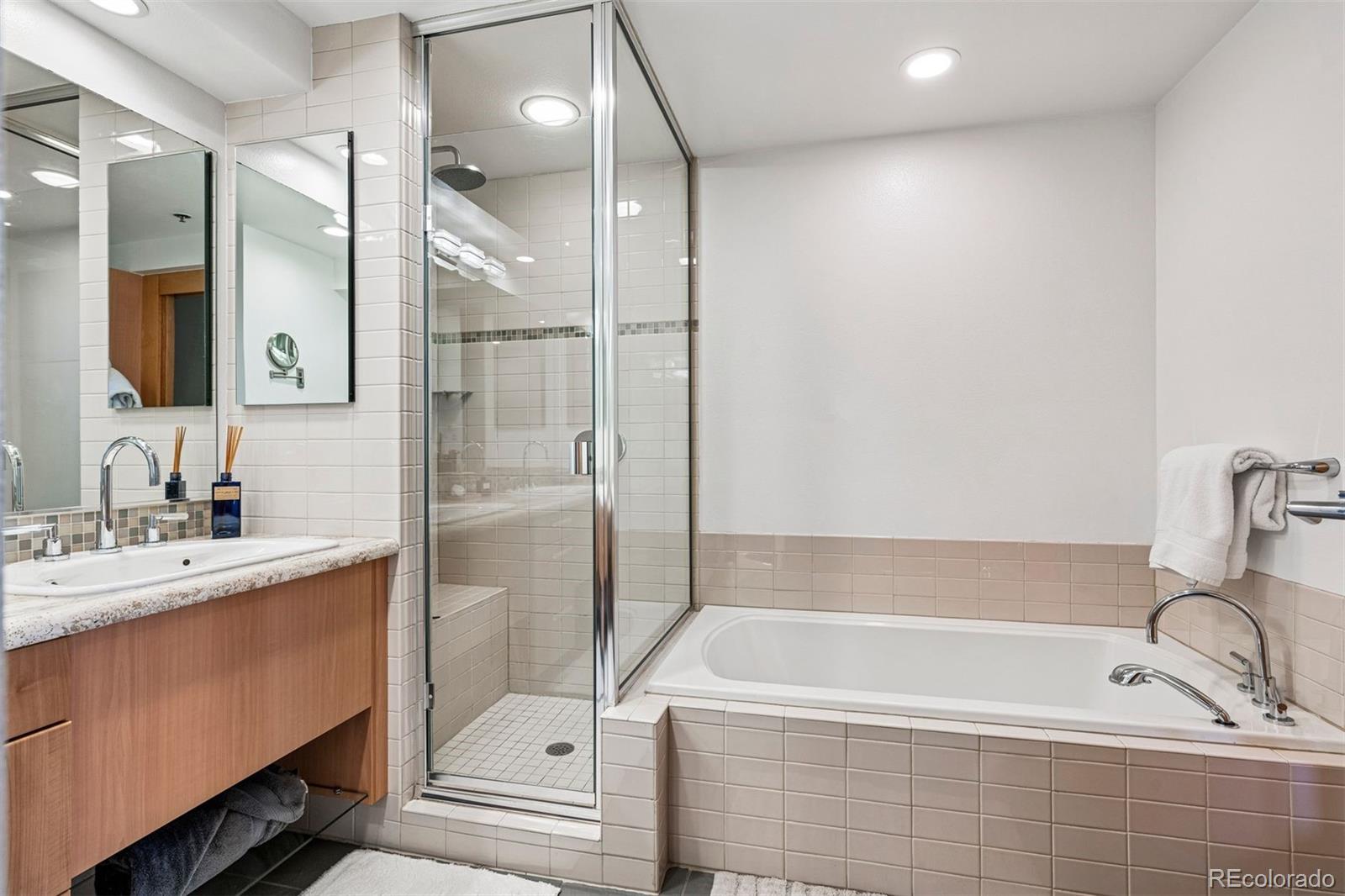 MLS Image #17 for 1401  wewatta street 911,denver, Colorado