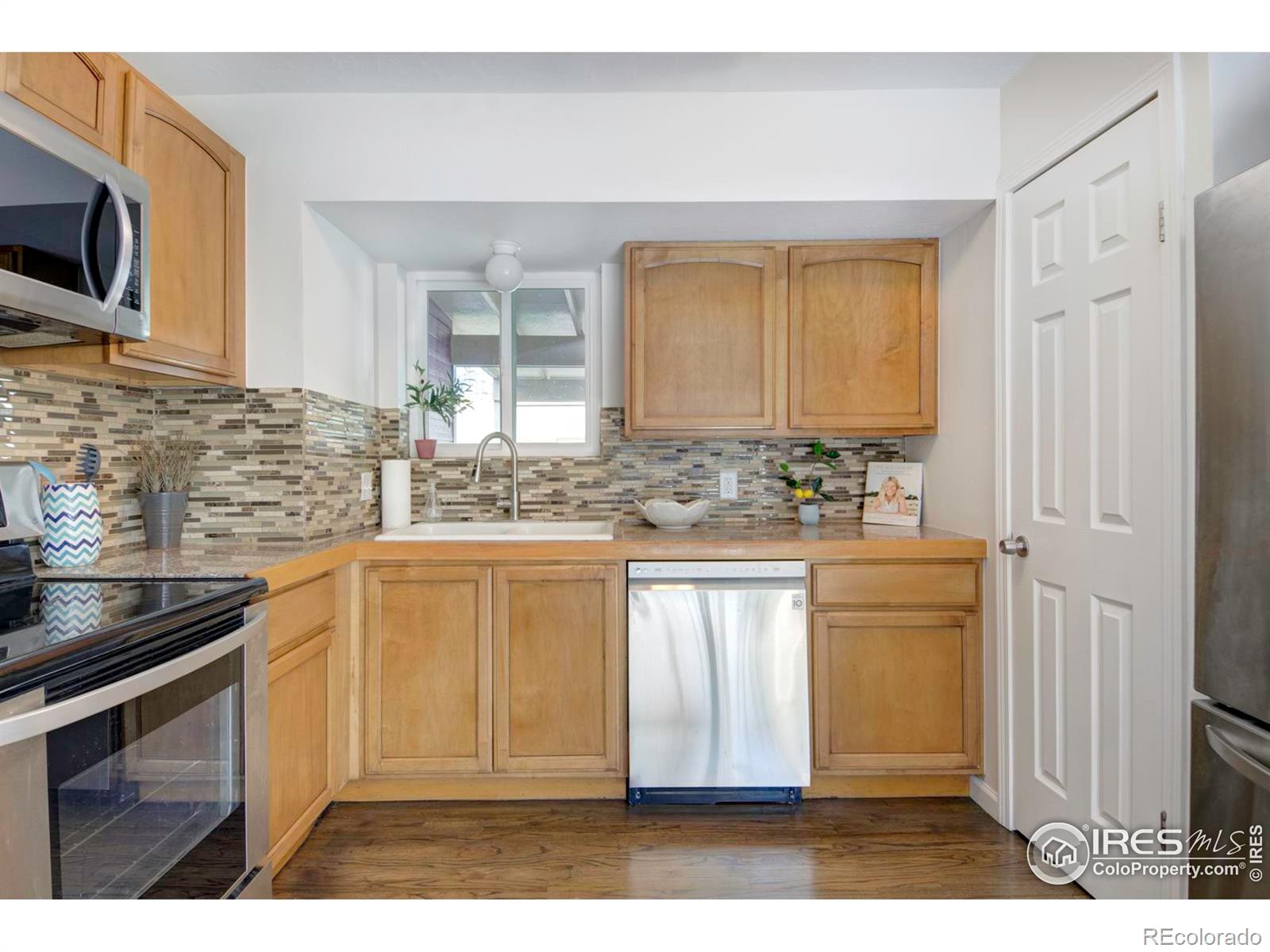 MLS Image #5 for 713  arrow court,lafayette, Colorado