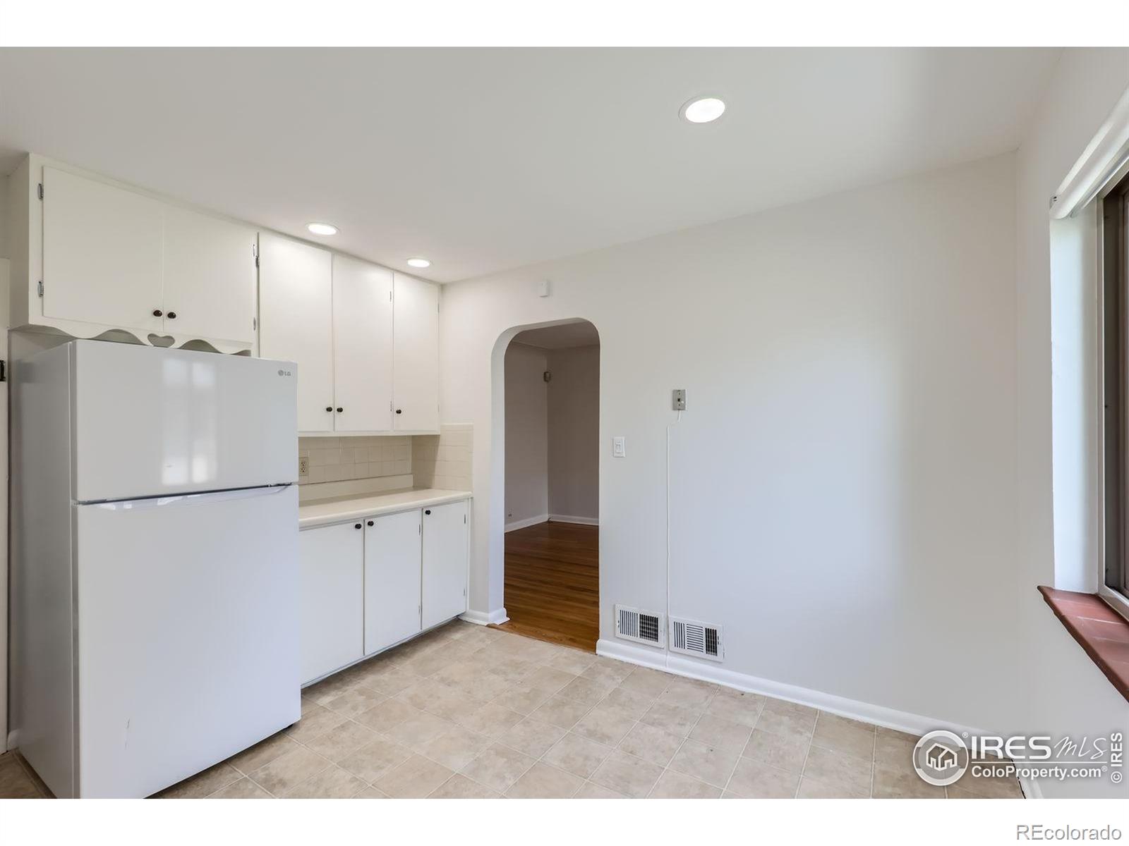 MLS Image #10 for 3204 s cherokee street,englewood, Colorado