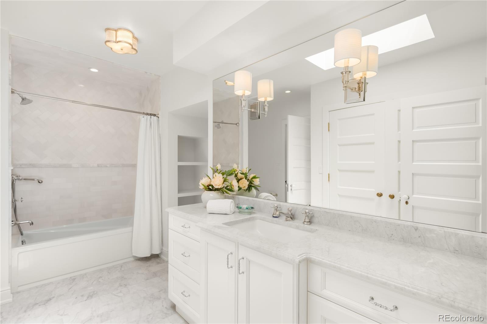 MLS Image #31 for 165 n high street,denver, Colorado
