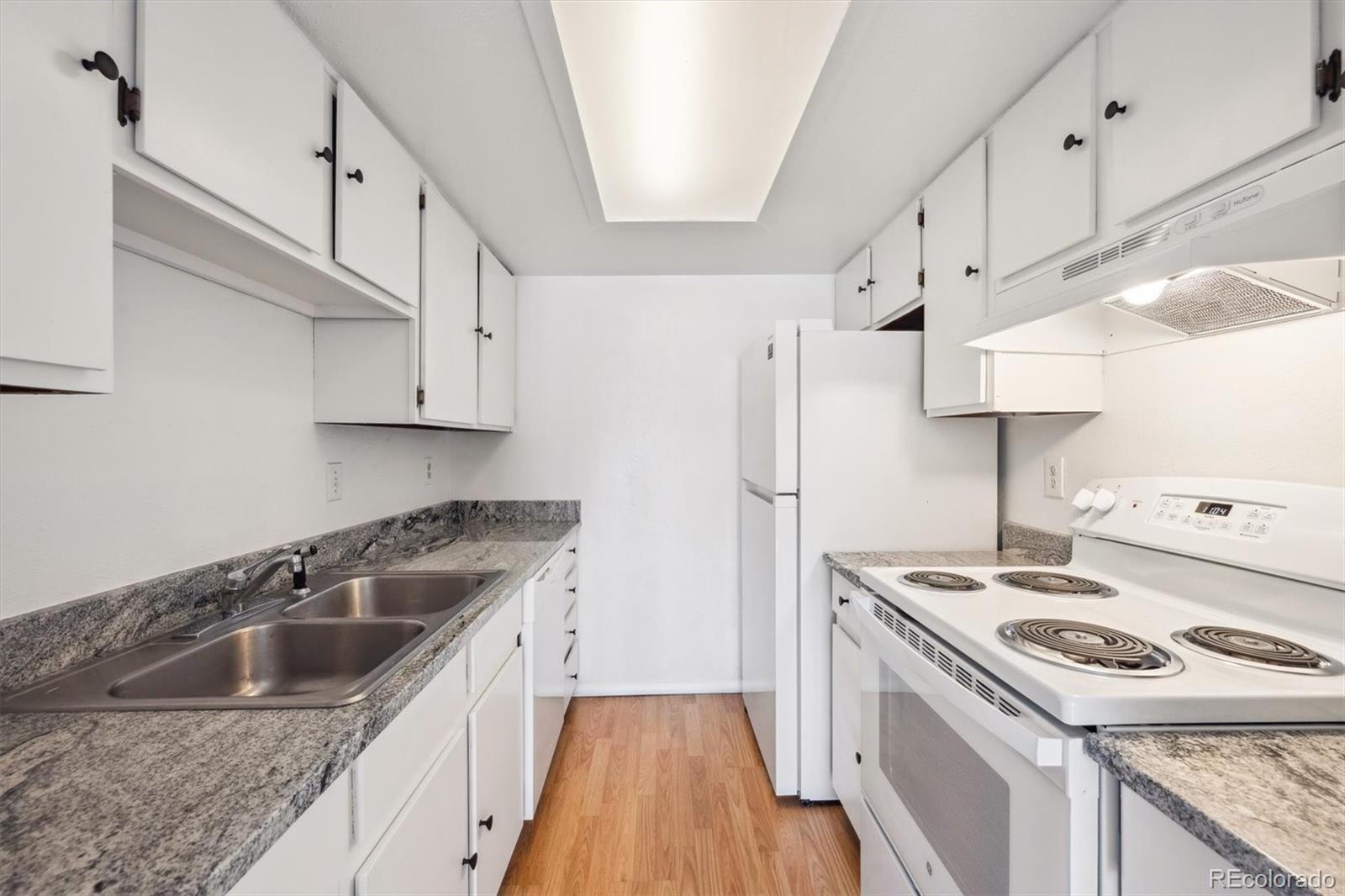 MLS Image #6 for 6007  yarrow street,arvada, Colorado