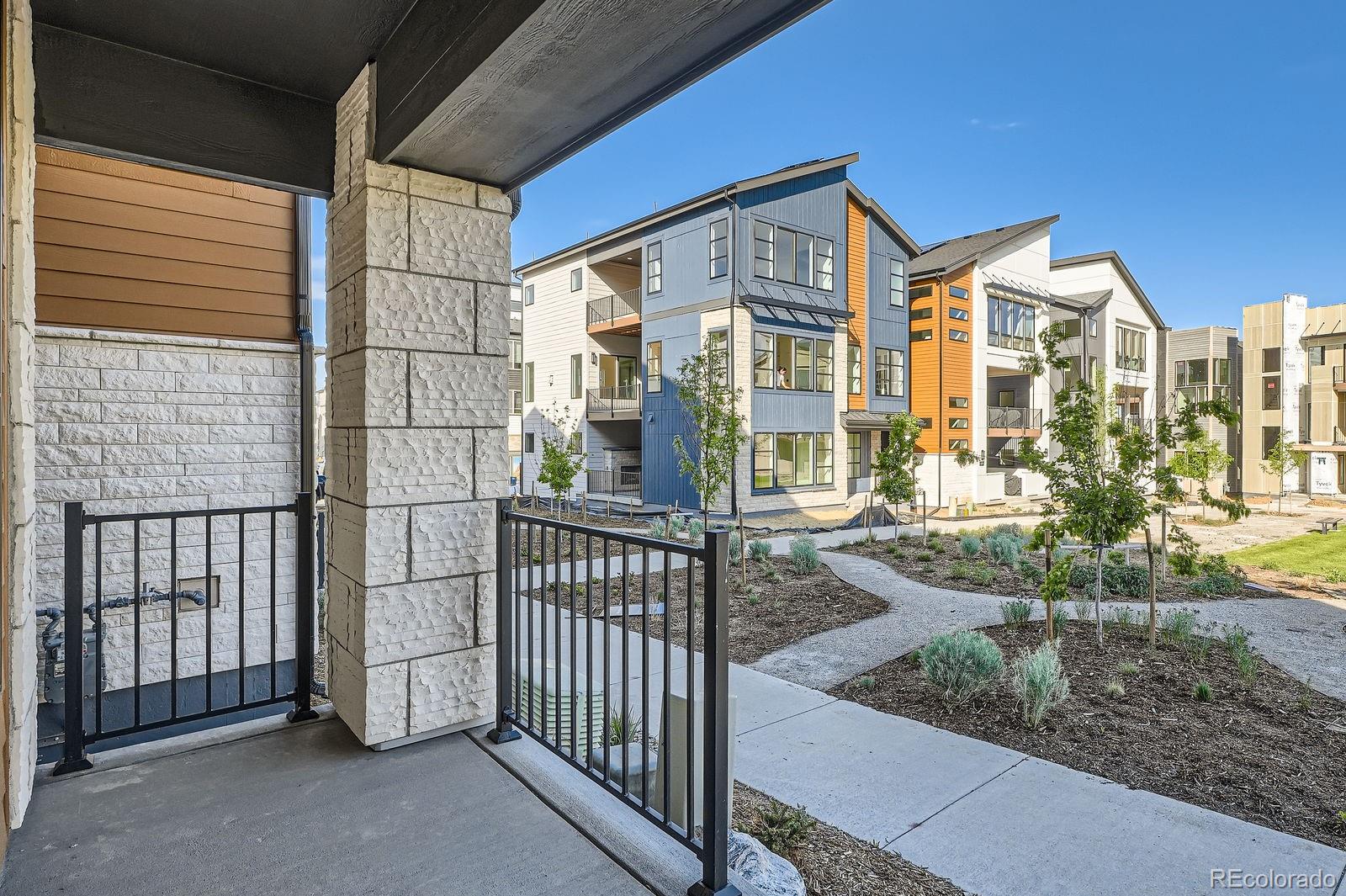 MLS Image #43 for 1764  peak loop,broomfield, Colorado